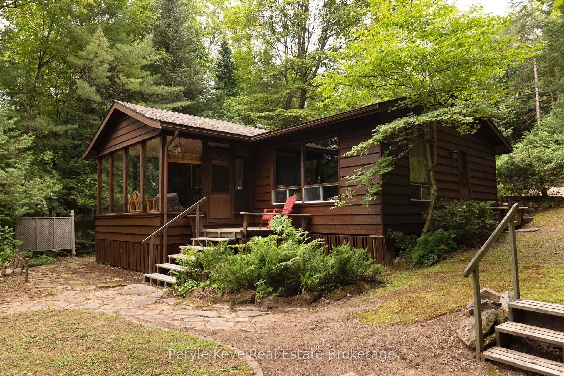 2 Bedroom Cottage + Sleeping Cabin