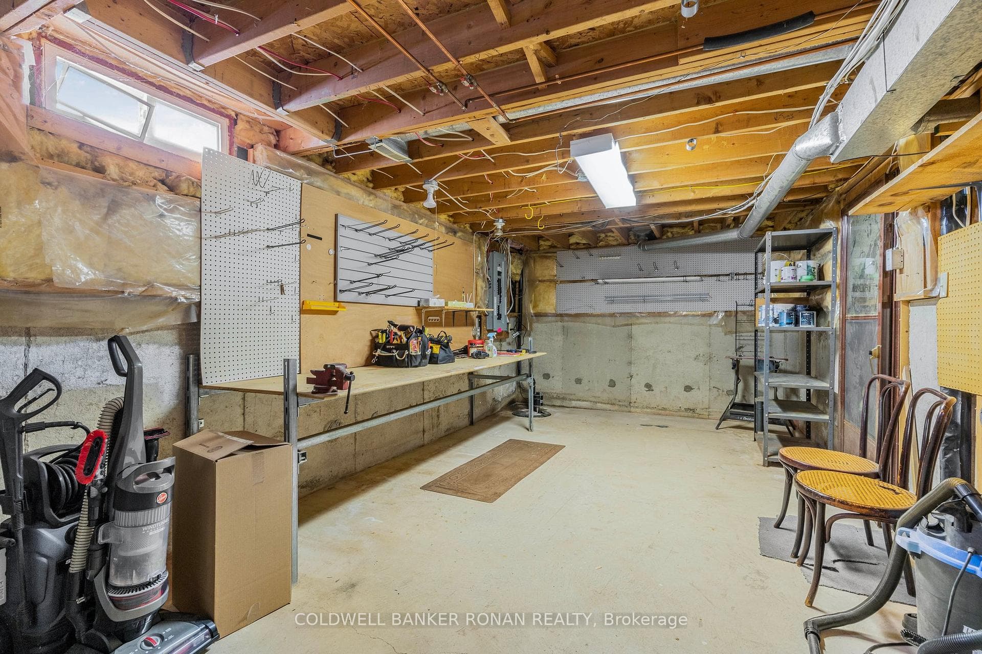 56 Hutchinson Drive photo 31