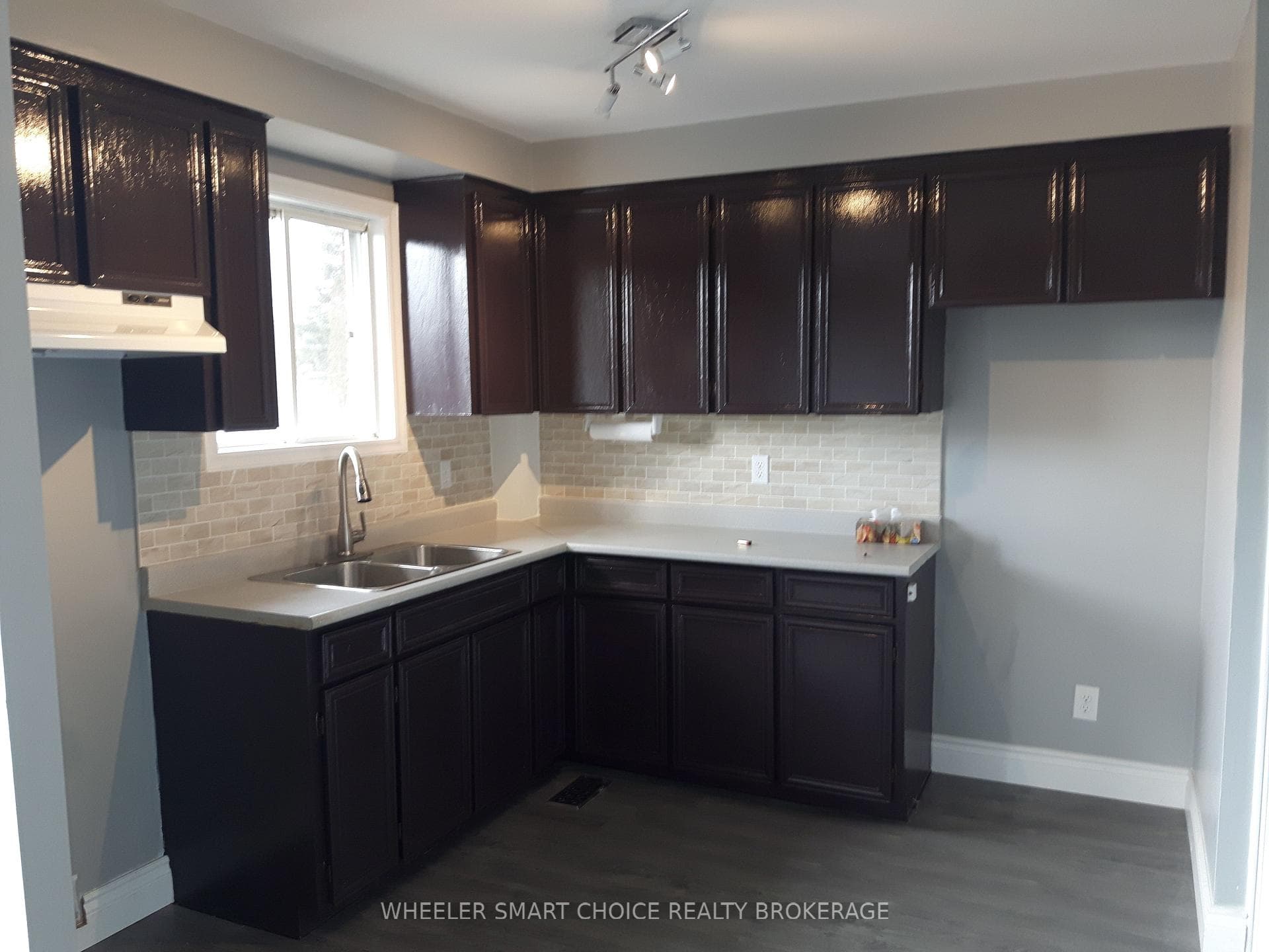3312 Cadeb Avenue photo 4