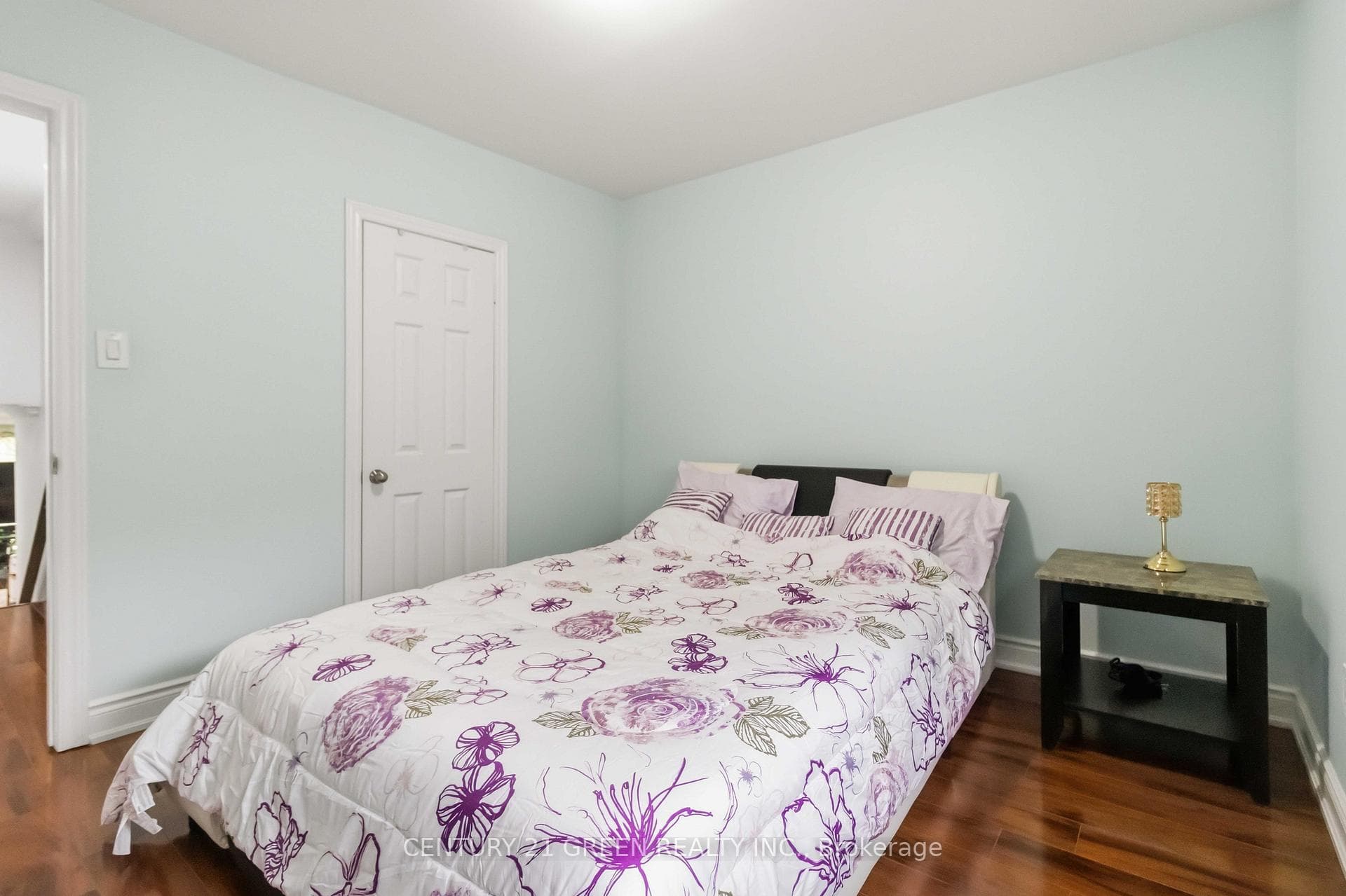 74 Davenport Crescent photo 23