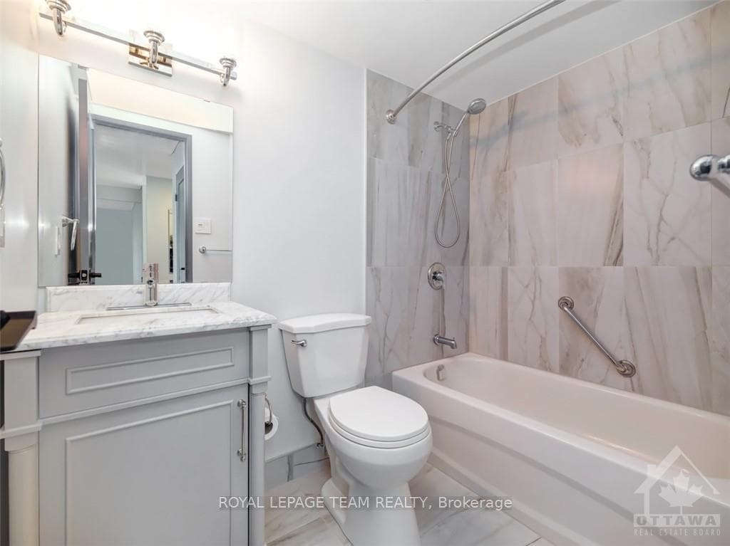 555 BRITTANY Drive Unit 301 photo 20