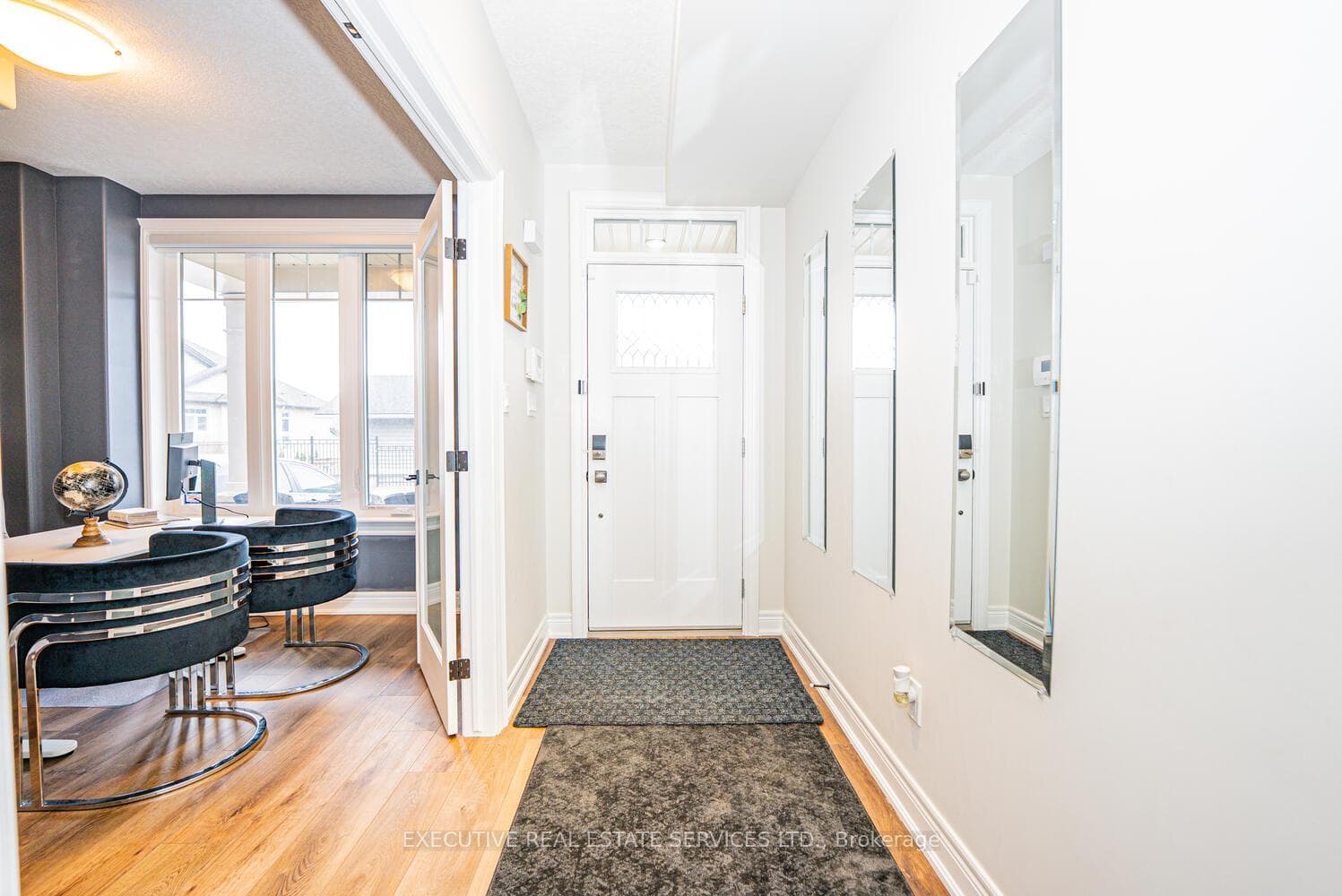 2848 King Street Unit 11 photo 9