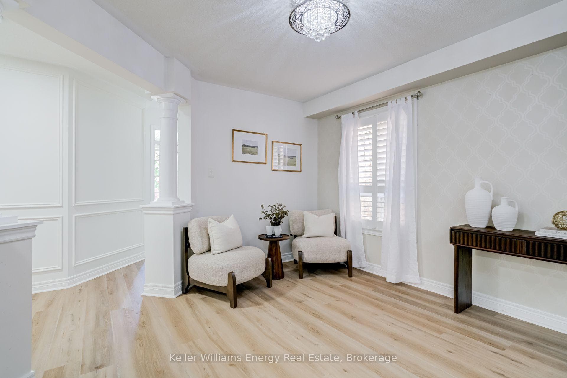1342 Harlstone Crescent photo 13