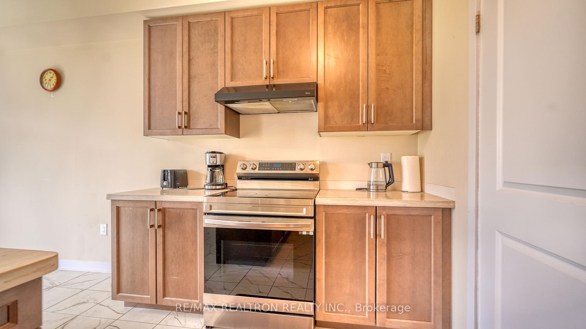 20 Hawick Crescent photo 12