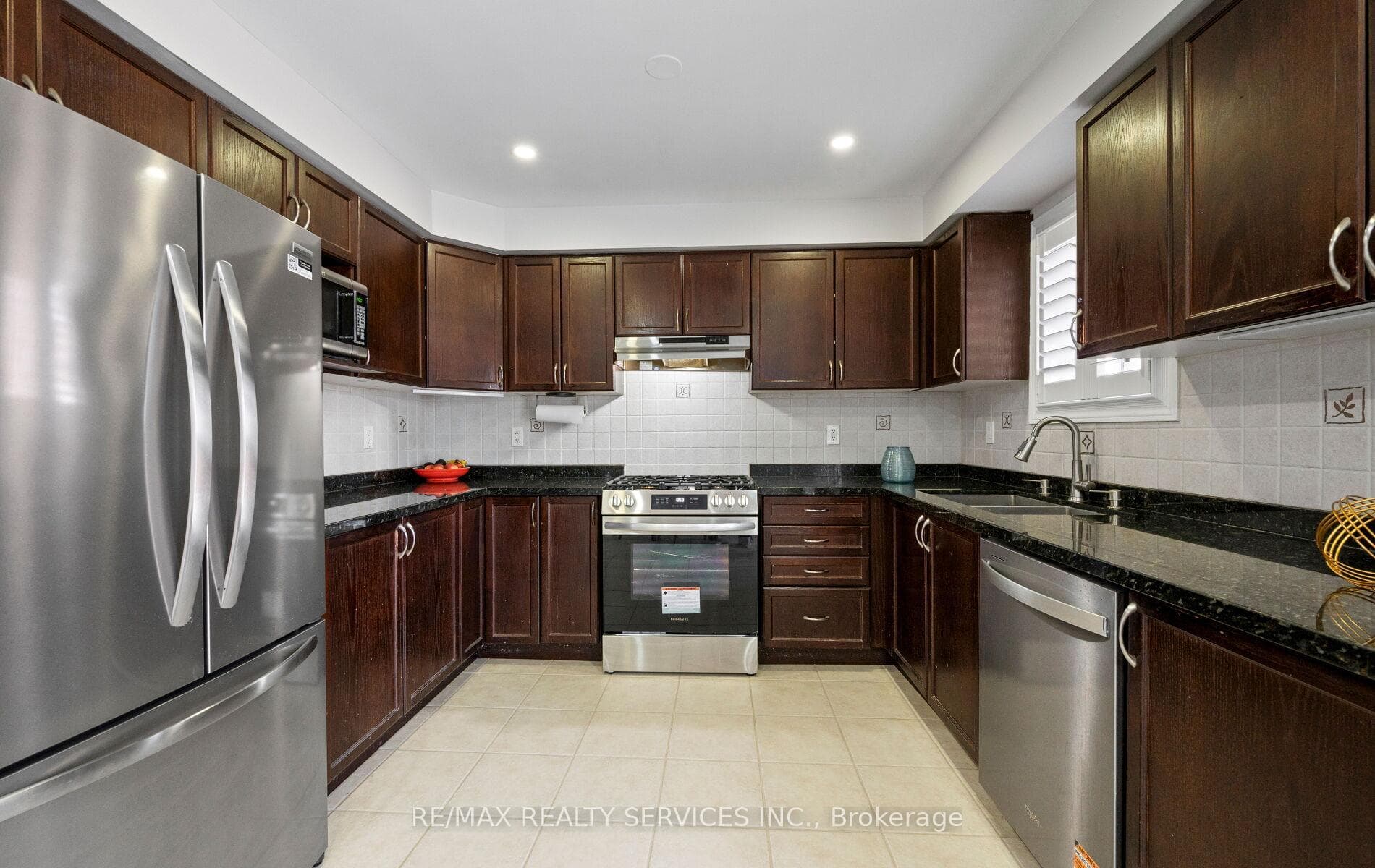 5 Thornbush Boulevard photo 19