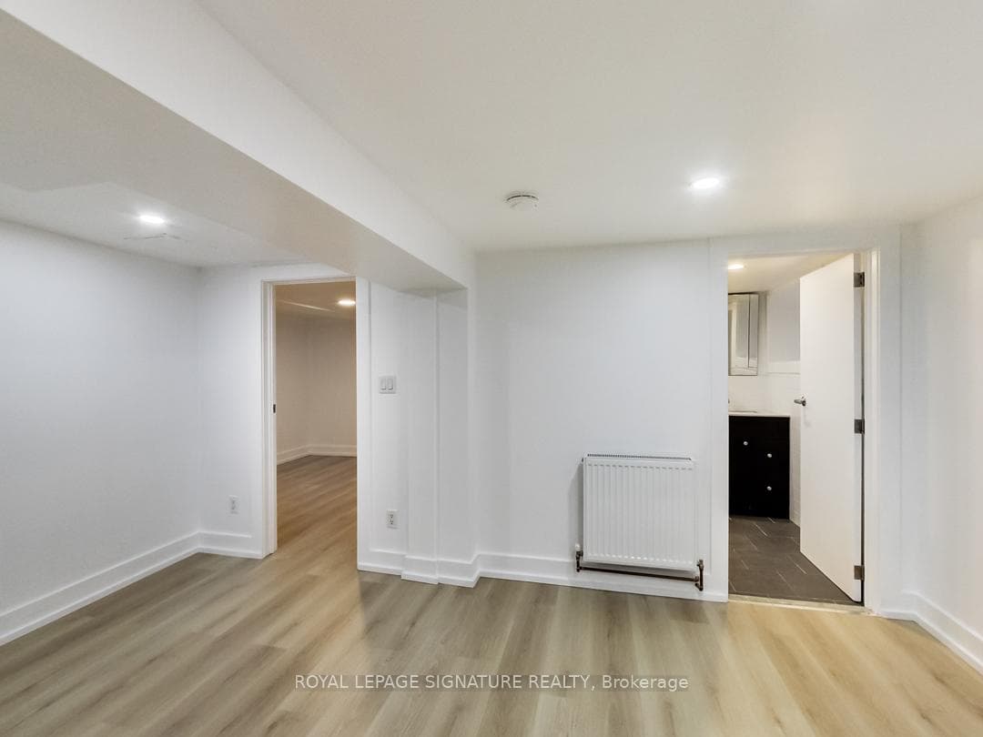 896 Bathurst Street Unit Bsmt photo 23