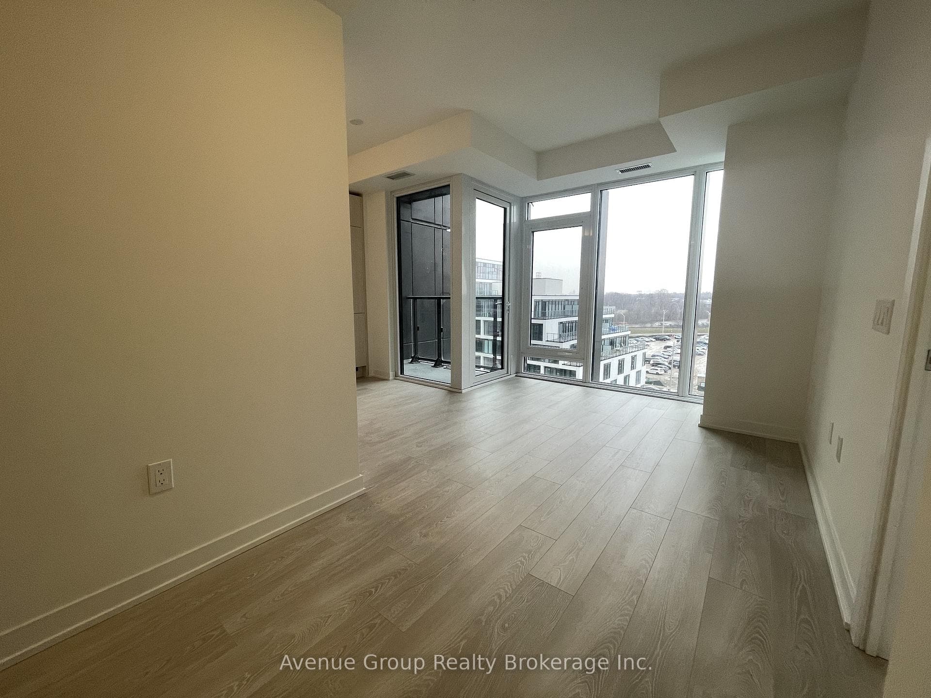 5 Quarrington Lane Unit 604 photo 3