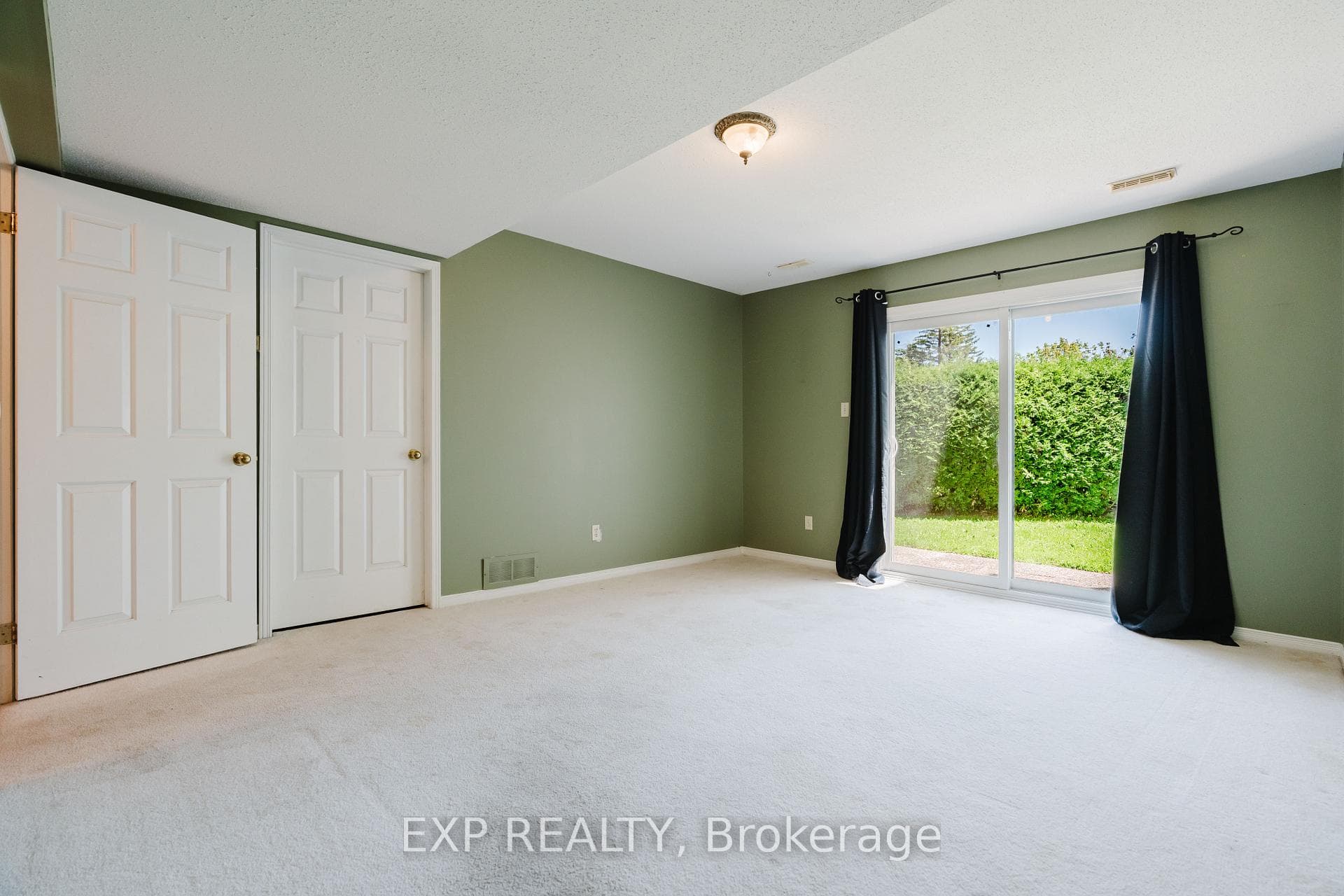 6 Forsyth Lane Unit 29 photo 46