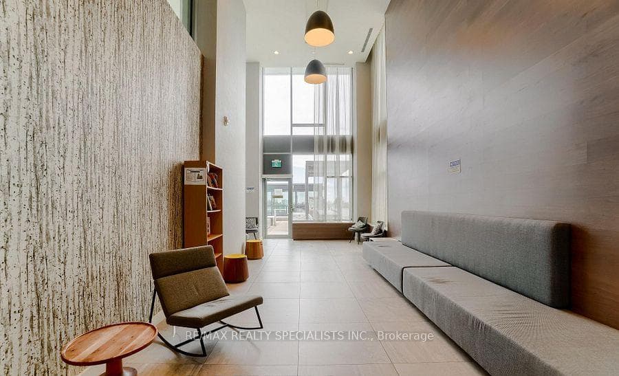 2560 Eglinton Avenue Unit 1509 photo 13