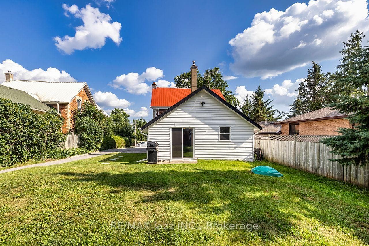 132 King Street photo 37