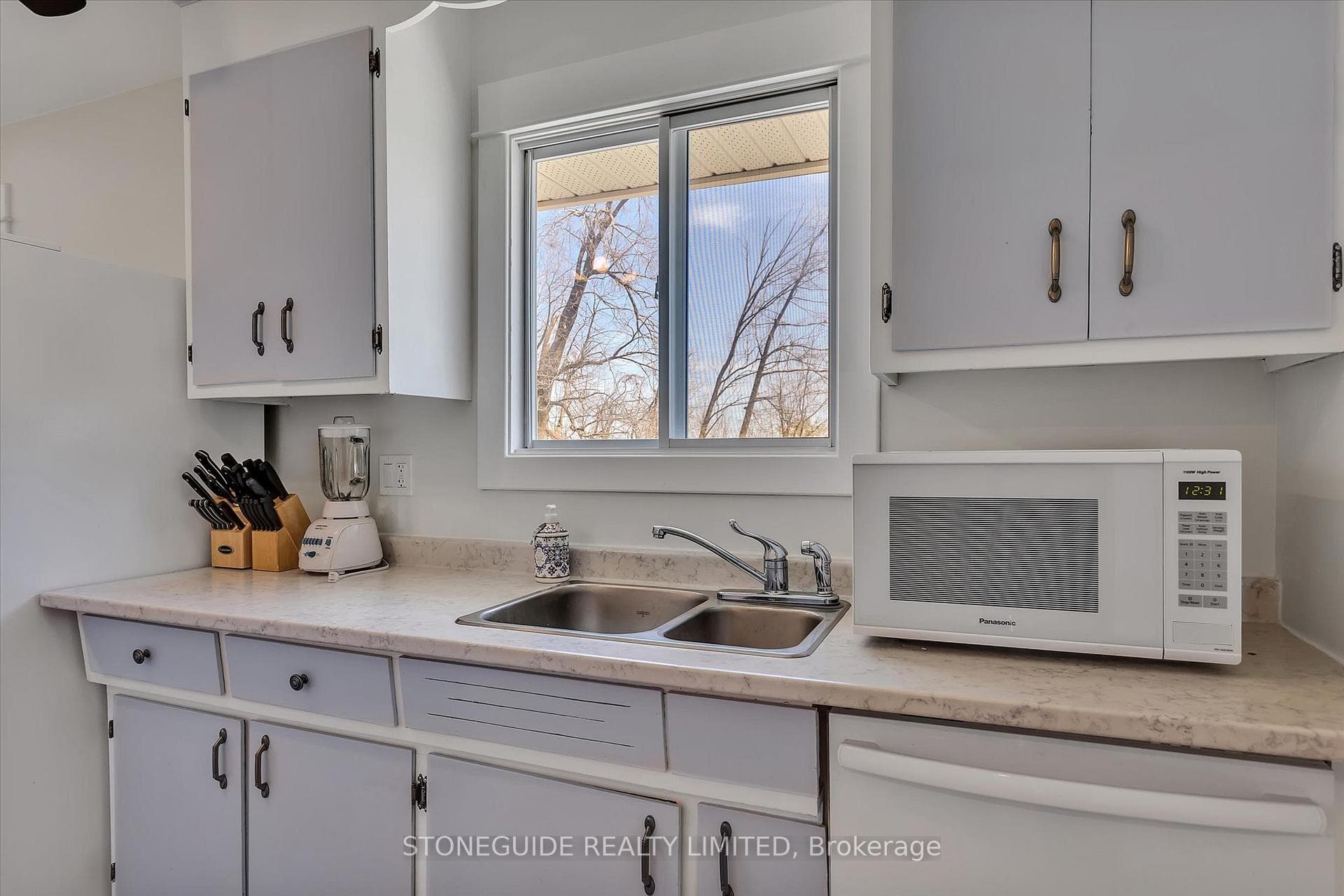 750 Baltic Drive photo 16