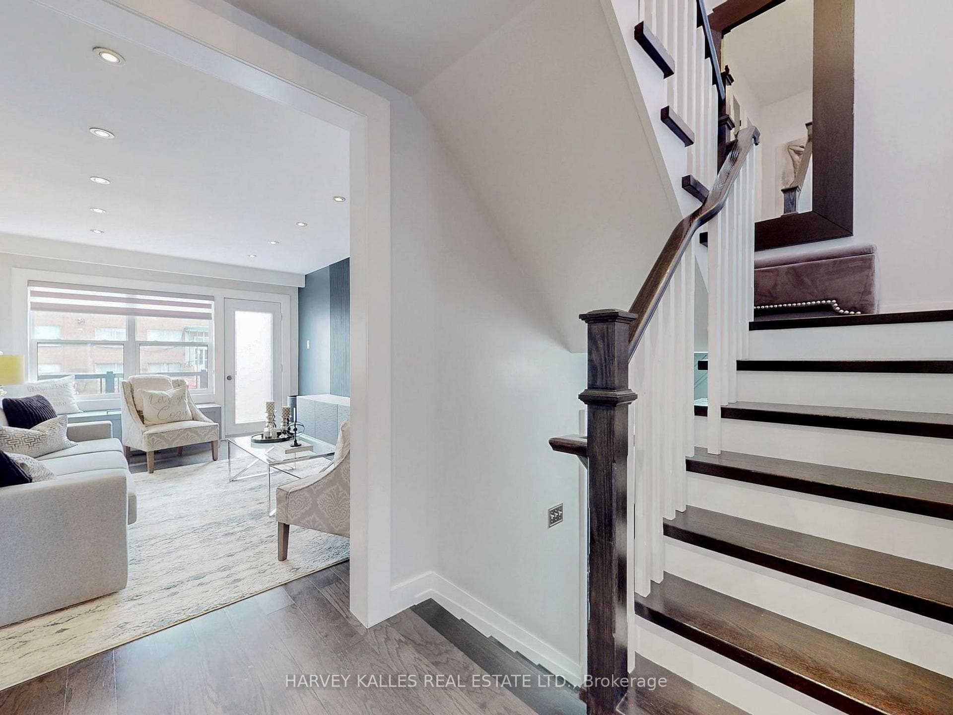 354 Westmount Avenue photo 18