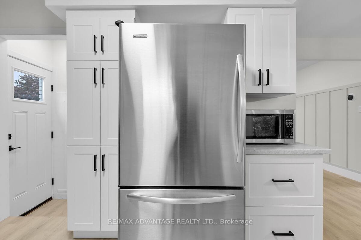 2 Frederick Avenue photo 13