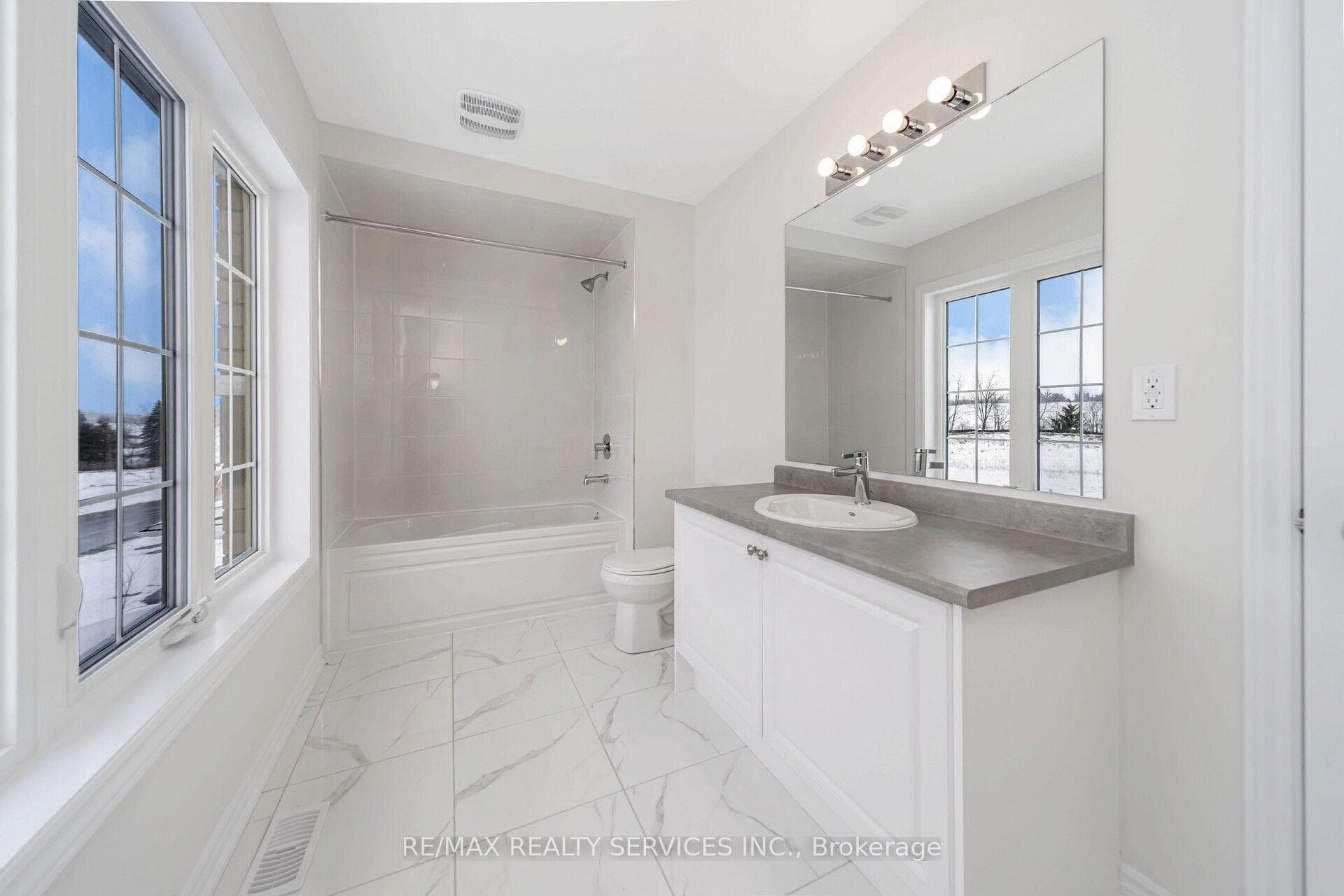 129 Bendemere Road photo 32