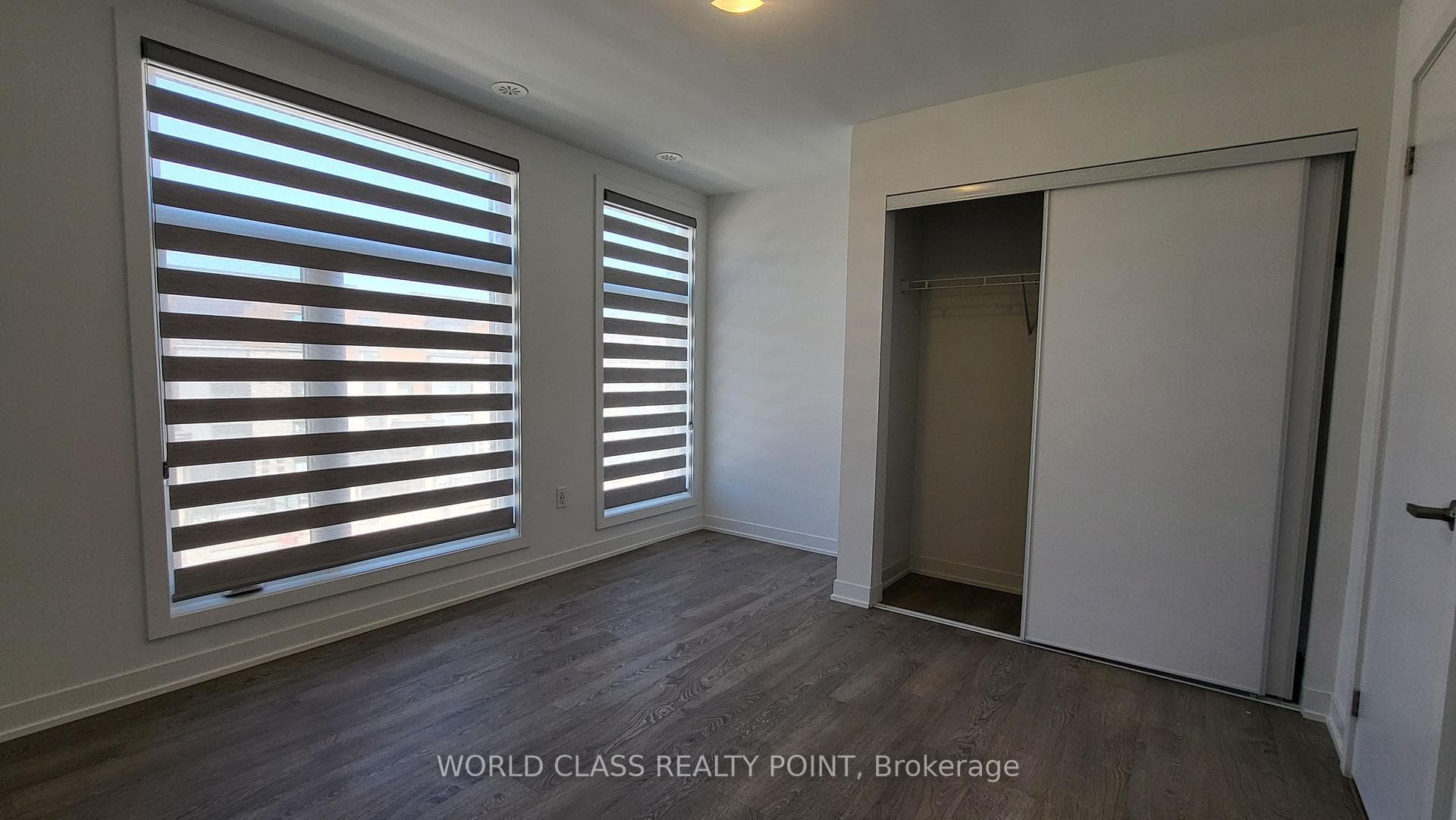 121 Green Gardens Boulevard photo 14