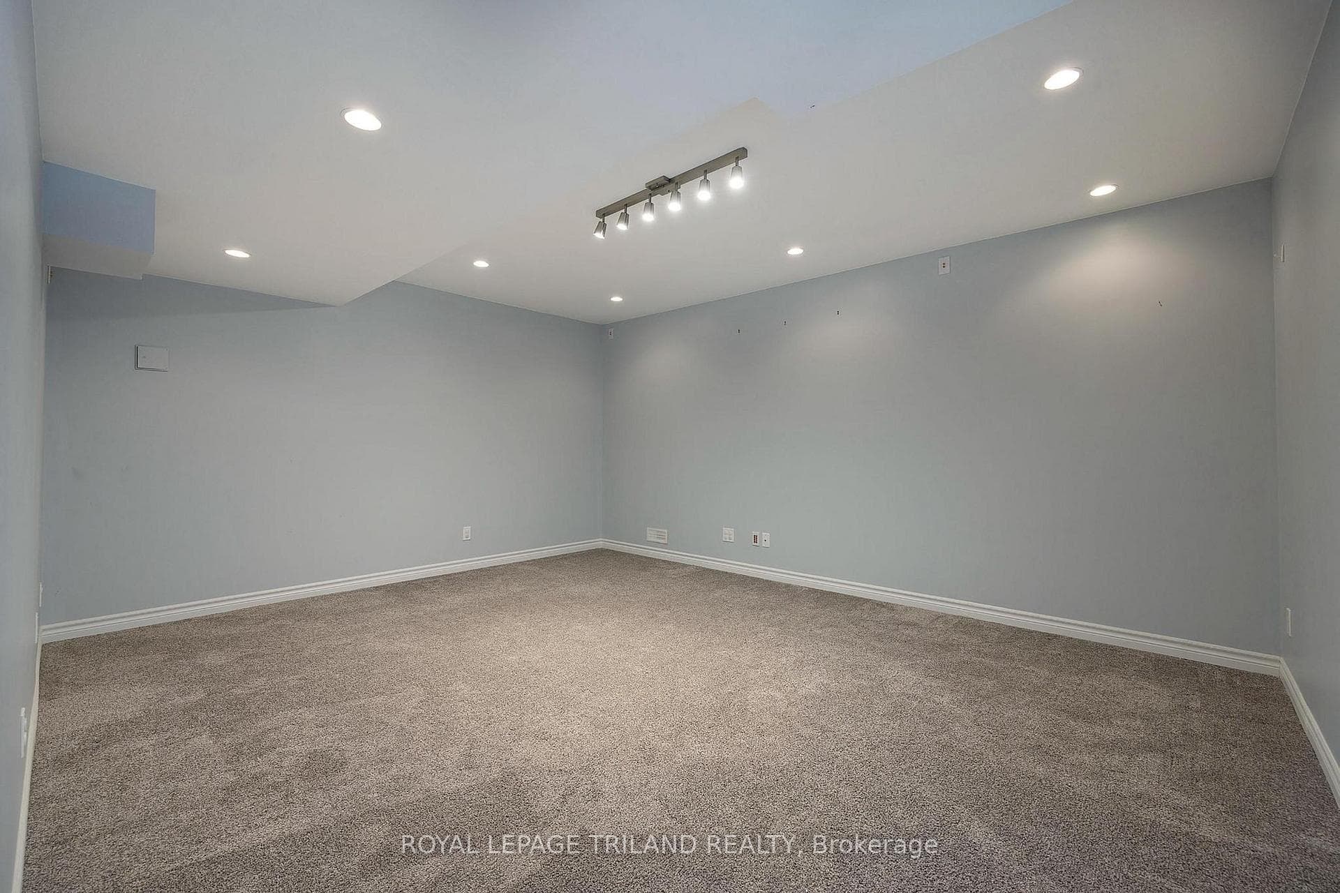 253 MCGARRELL Drive photo 31