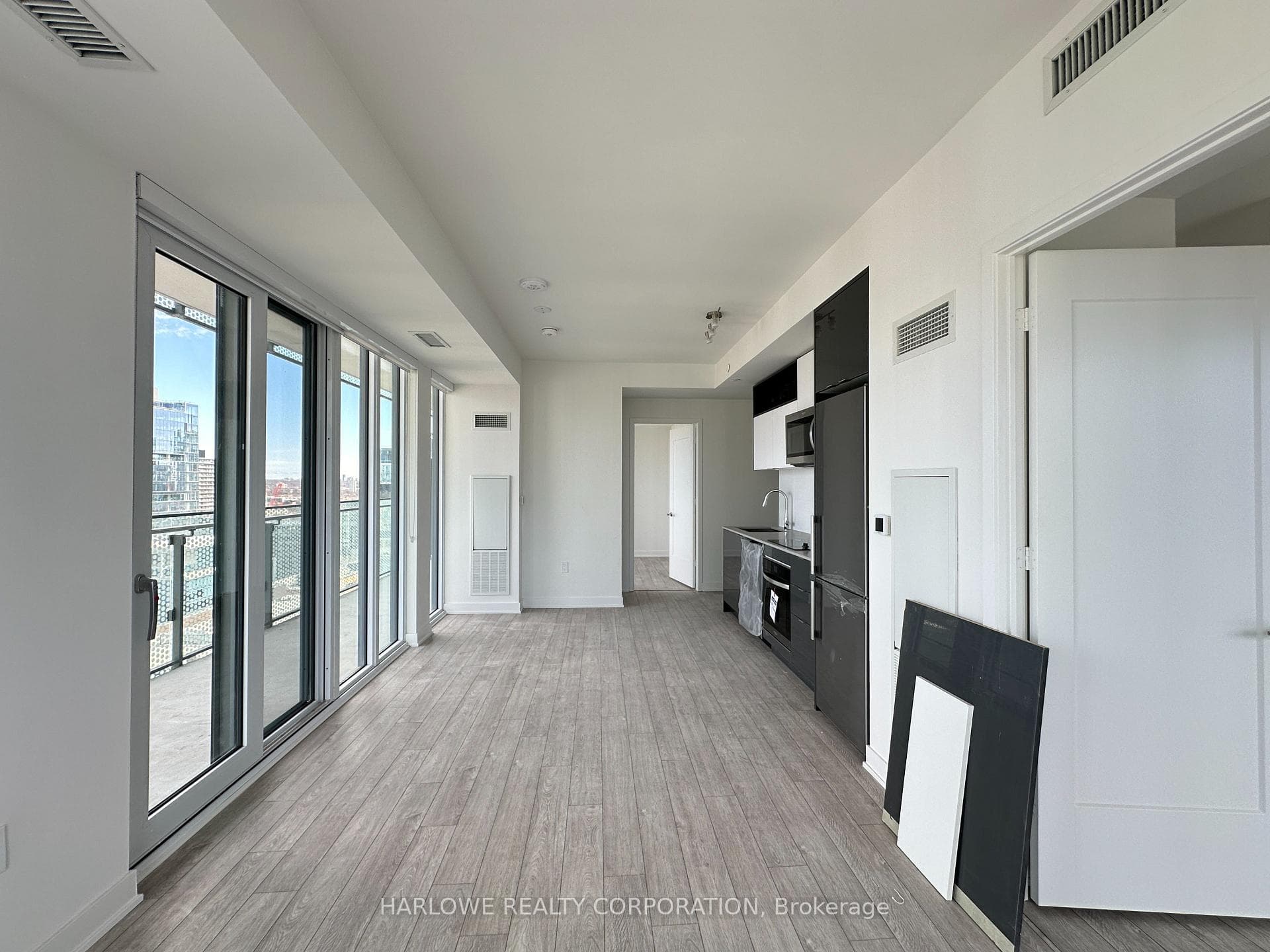 135 Lower Sherbourne Street Unit 2033 W photo 3