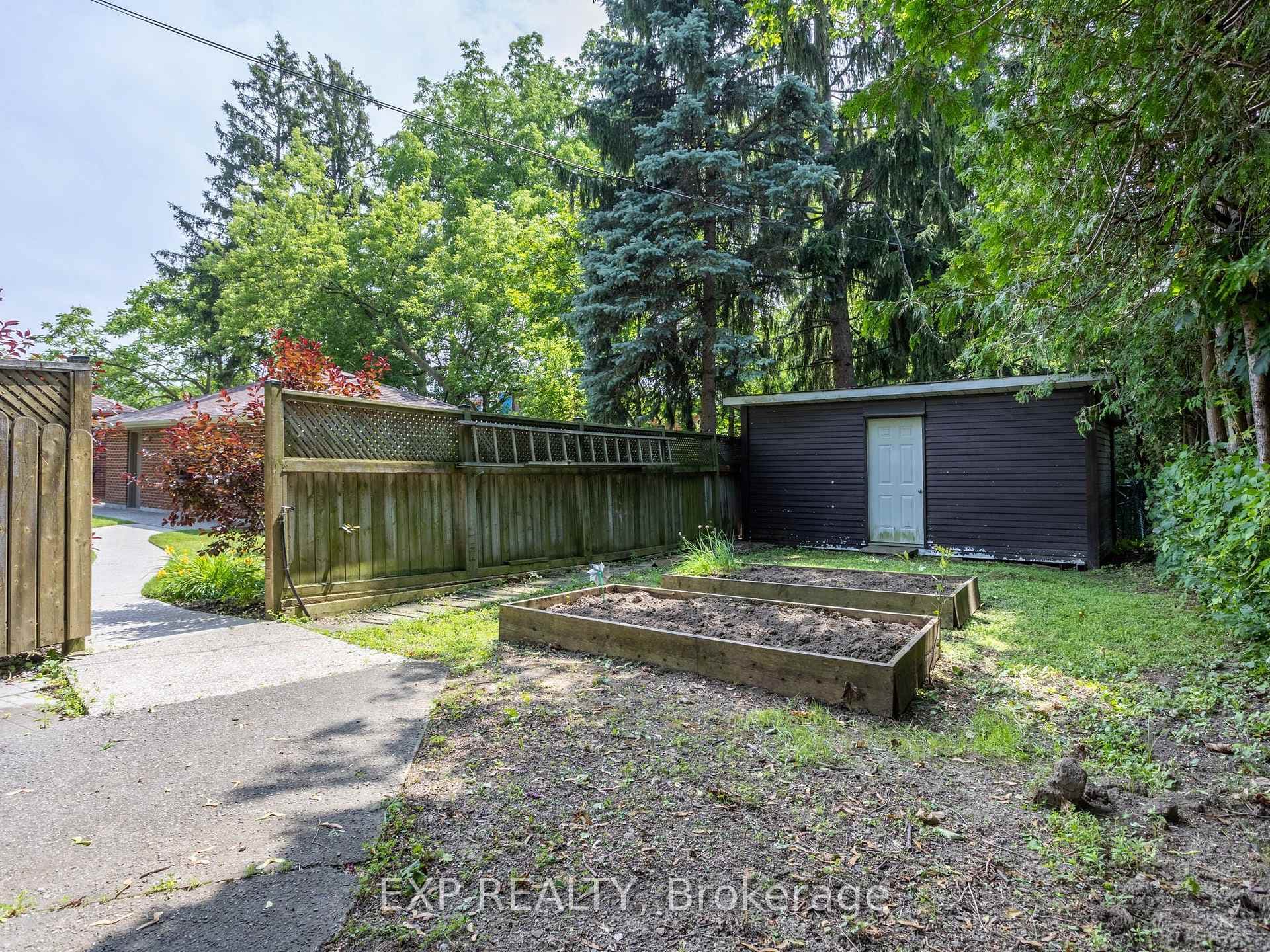 327 Angelene Street photo 19