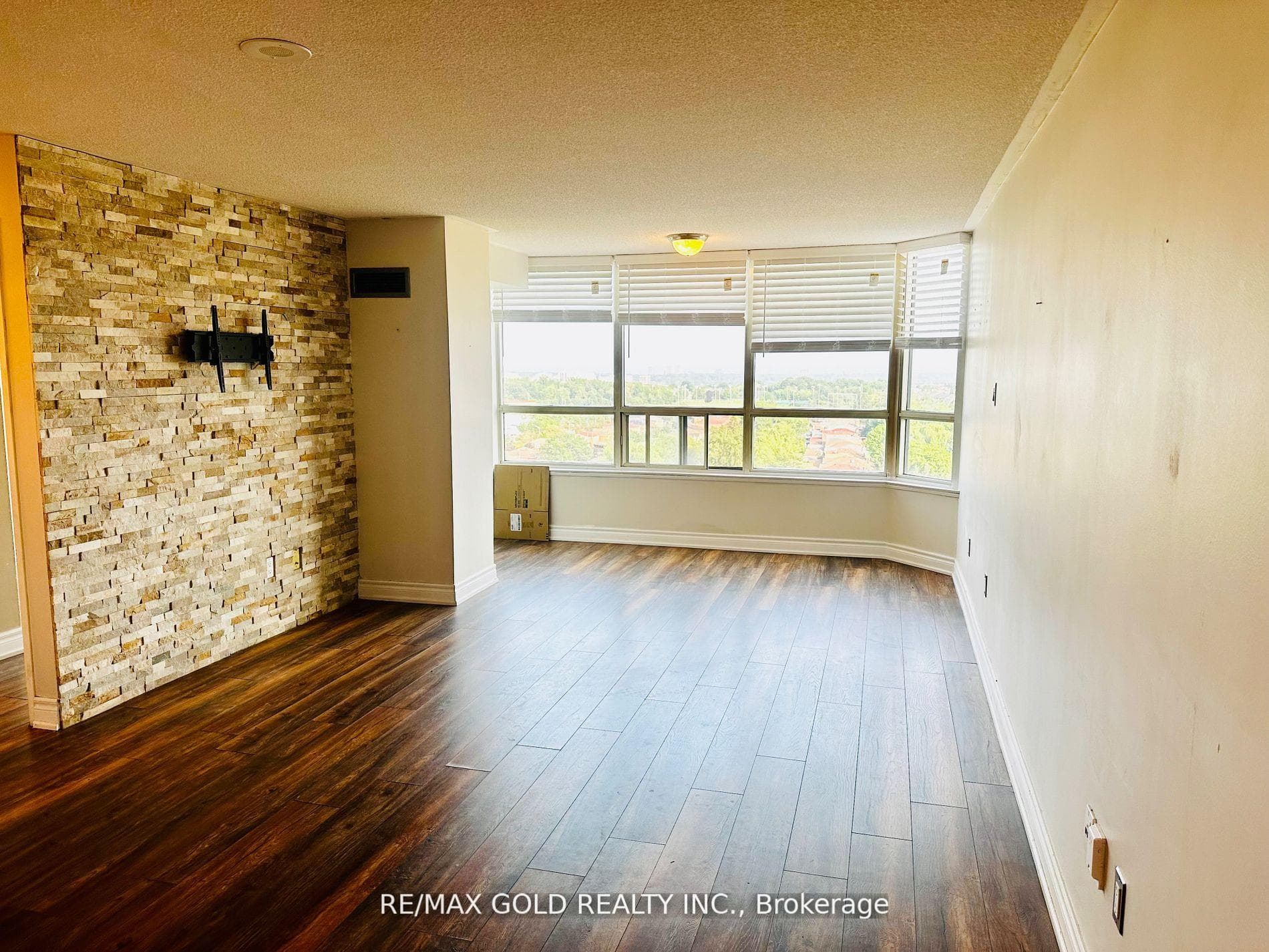400 Webb Drive Unit 1101 photo 3