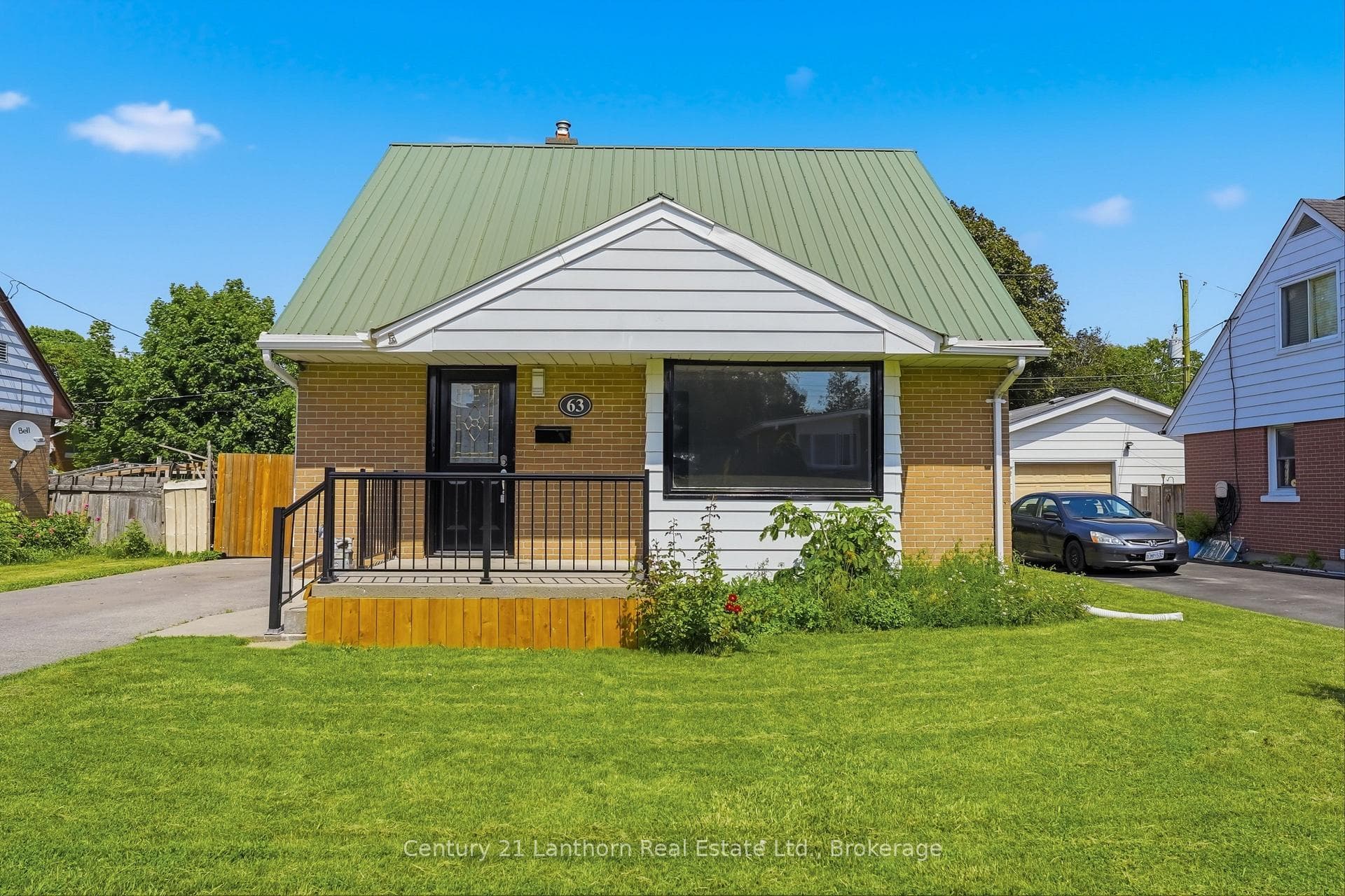 63 Fourth Avenue photo 2