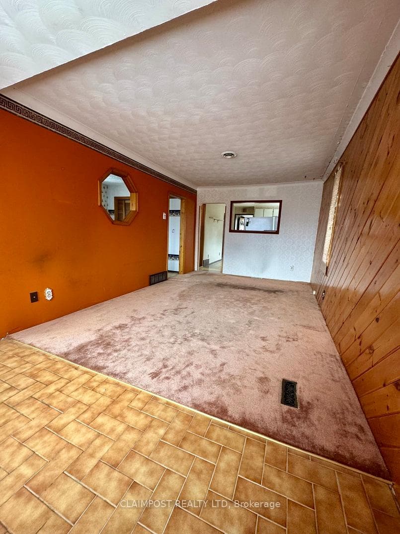 108 Crescent Avenue photo 4
