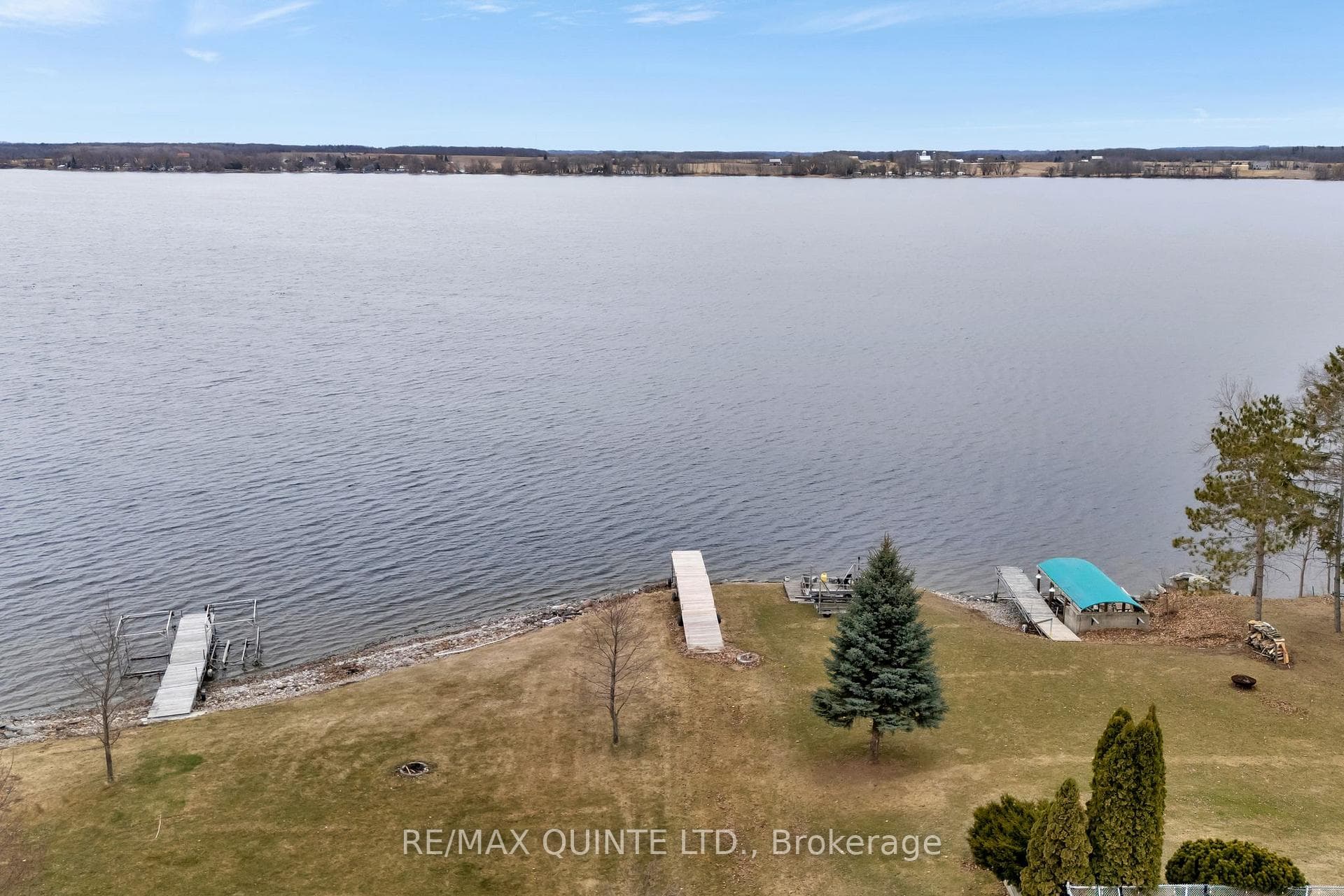 96 BAYVIEW Drive photo 4