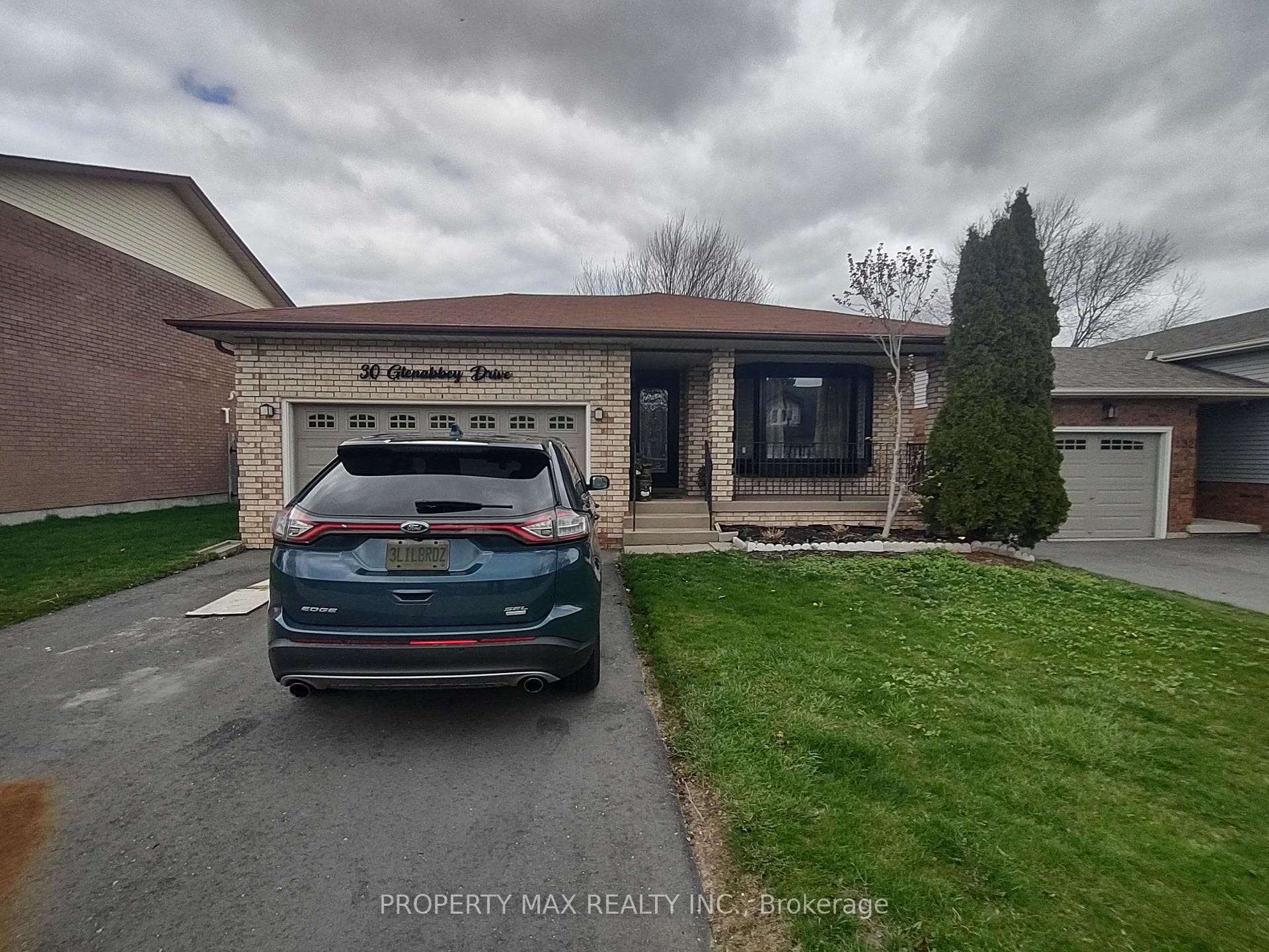 30 Glenabbey Drive Unit Bsmt photo 1