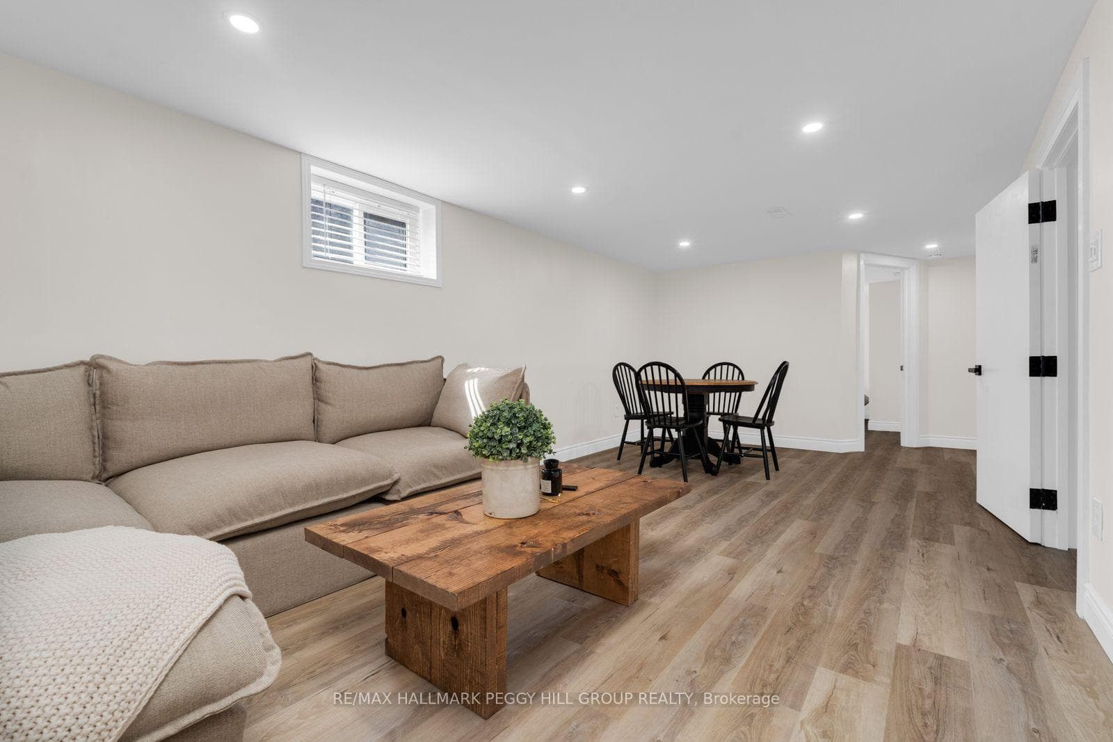 22 Agnes Street photo 11