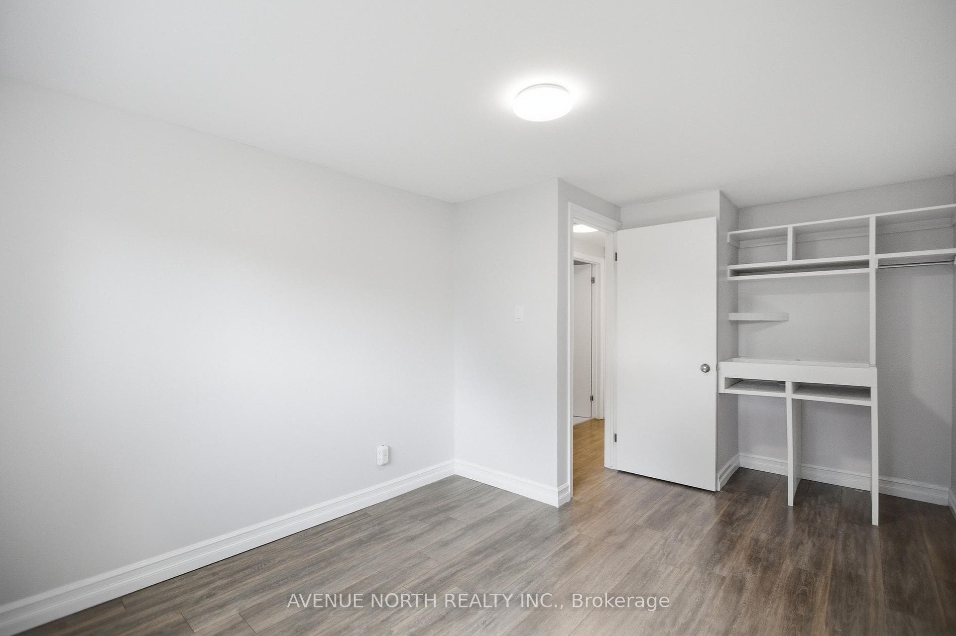 6 WOLFGANG Drive photo 21