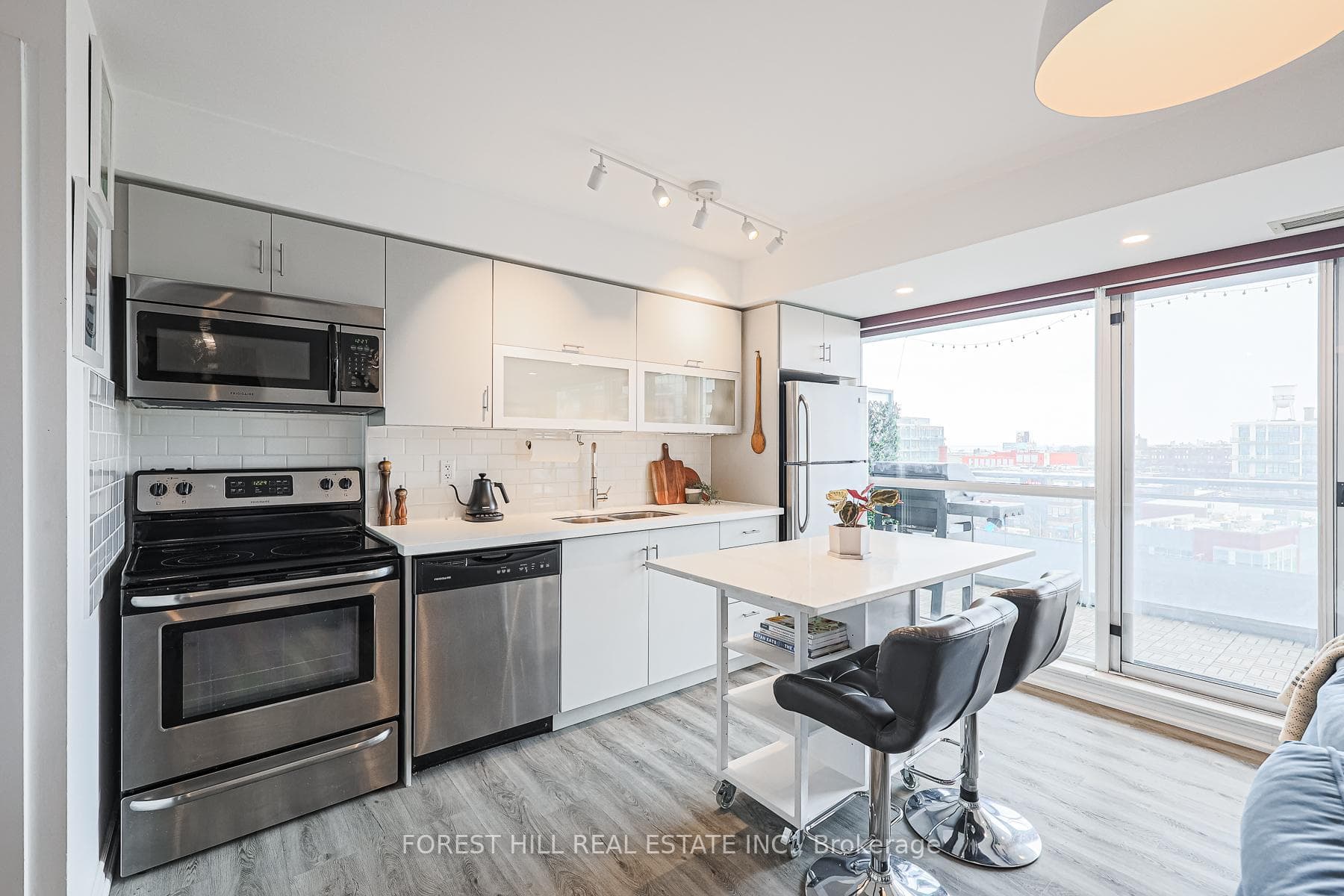 100 Western Battery Road Unit 704 photo 6
