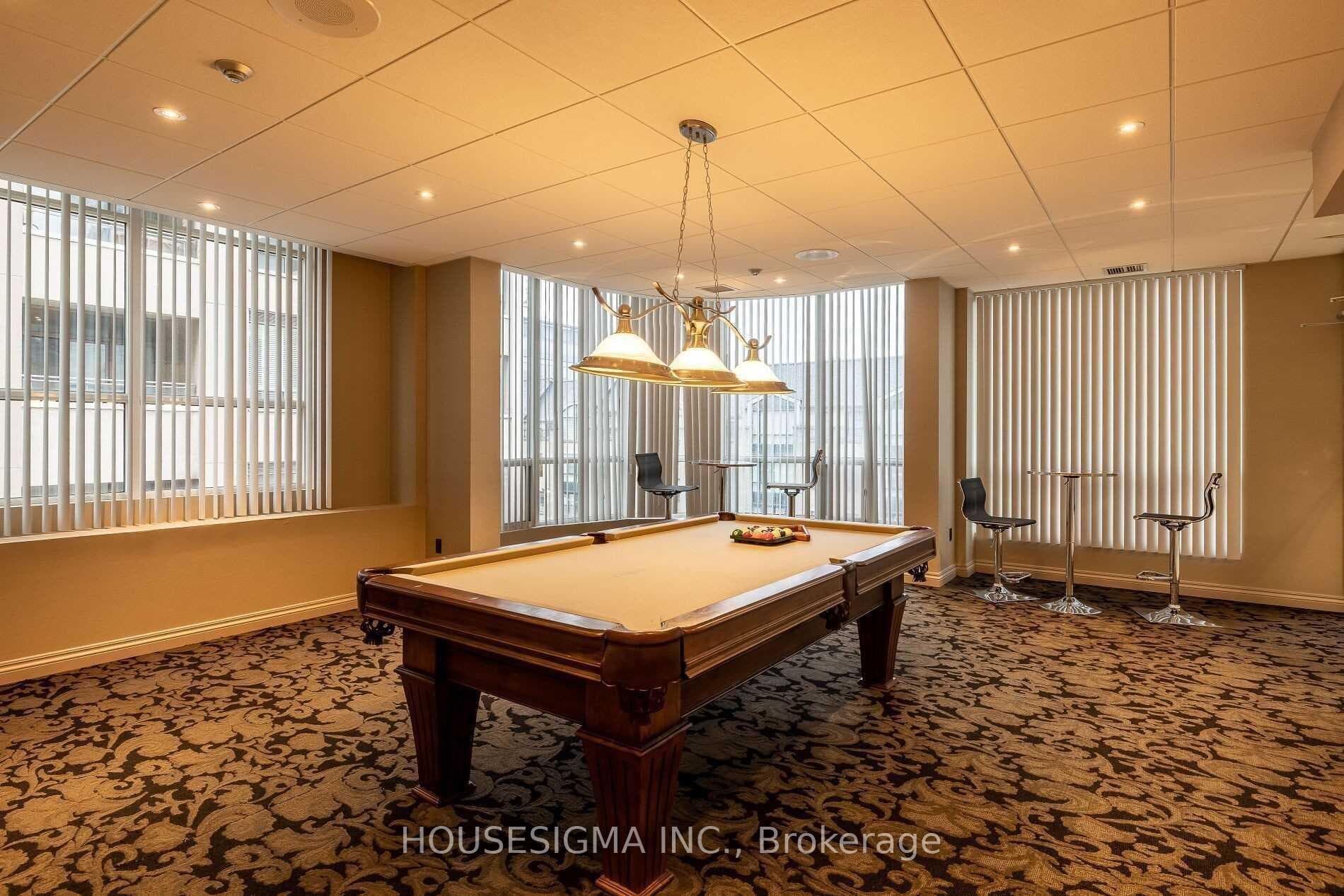 942 Yonge Street Unit 703 photo 23