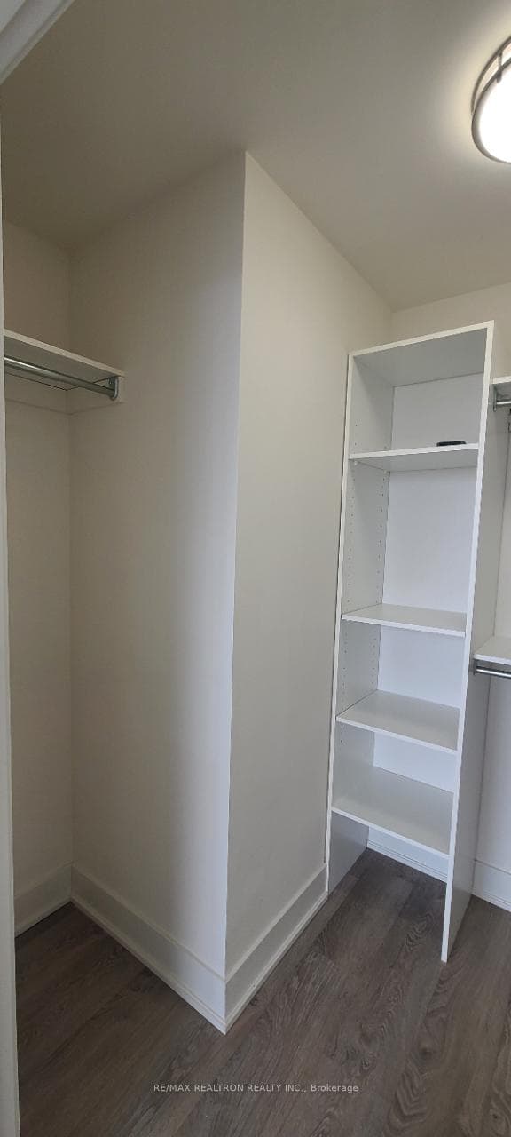 30 Roehampton Avenue Unit 2907 photo 11
