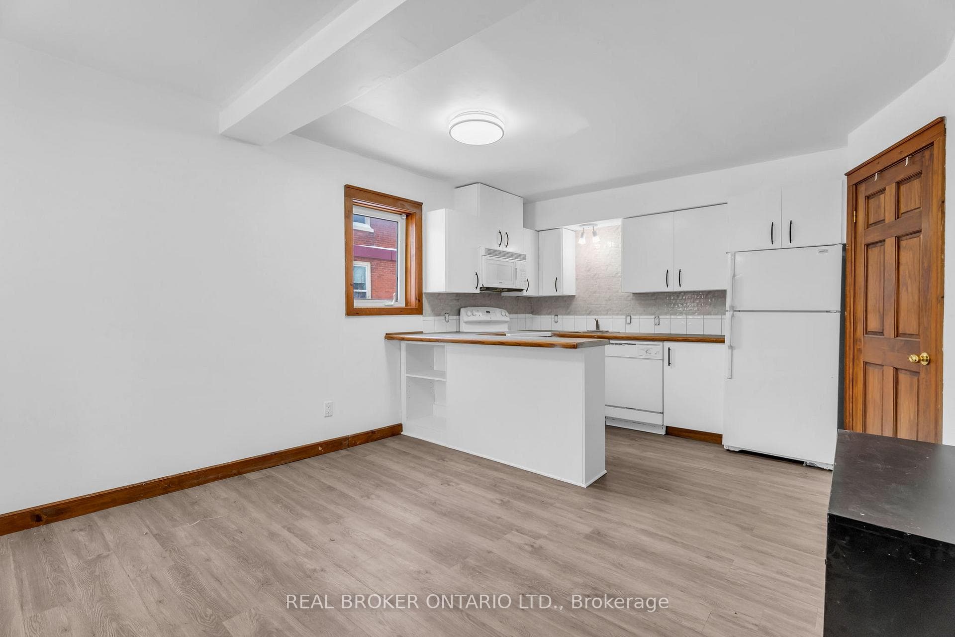 18 First Avenue Unit Unit B photo 14