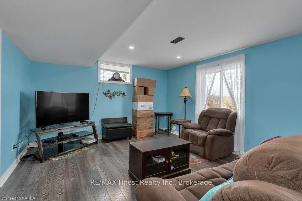 2408 WASHBURN Road photo 34