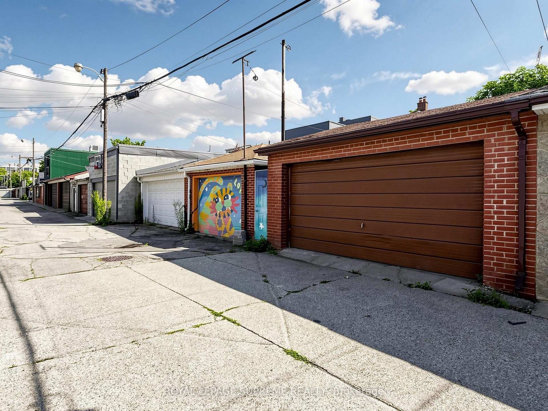 196 Palmerston Avenue photo 47
