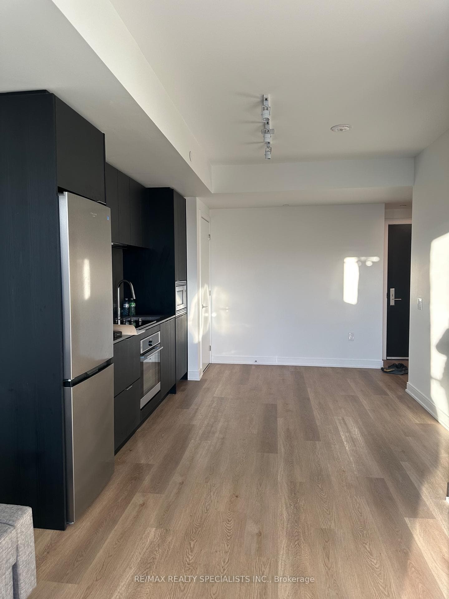 3009 Novar Road Unit #1008 photo 5