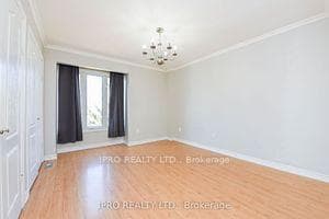 68 Jill Crescent photo 18