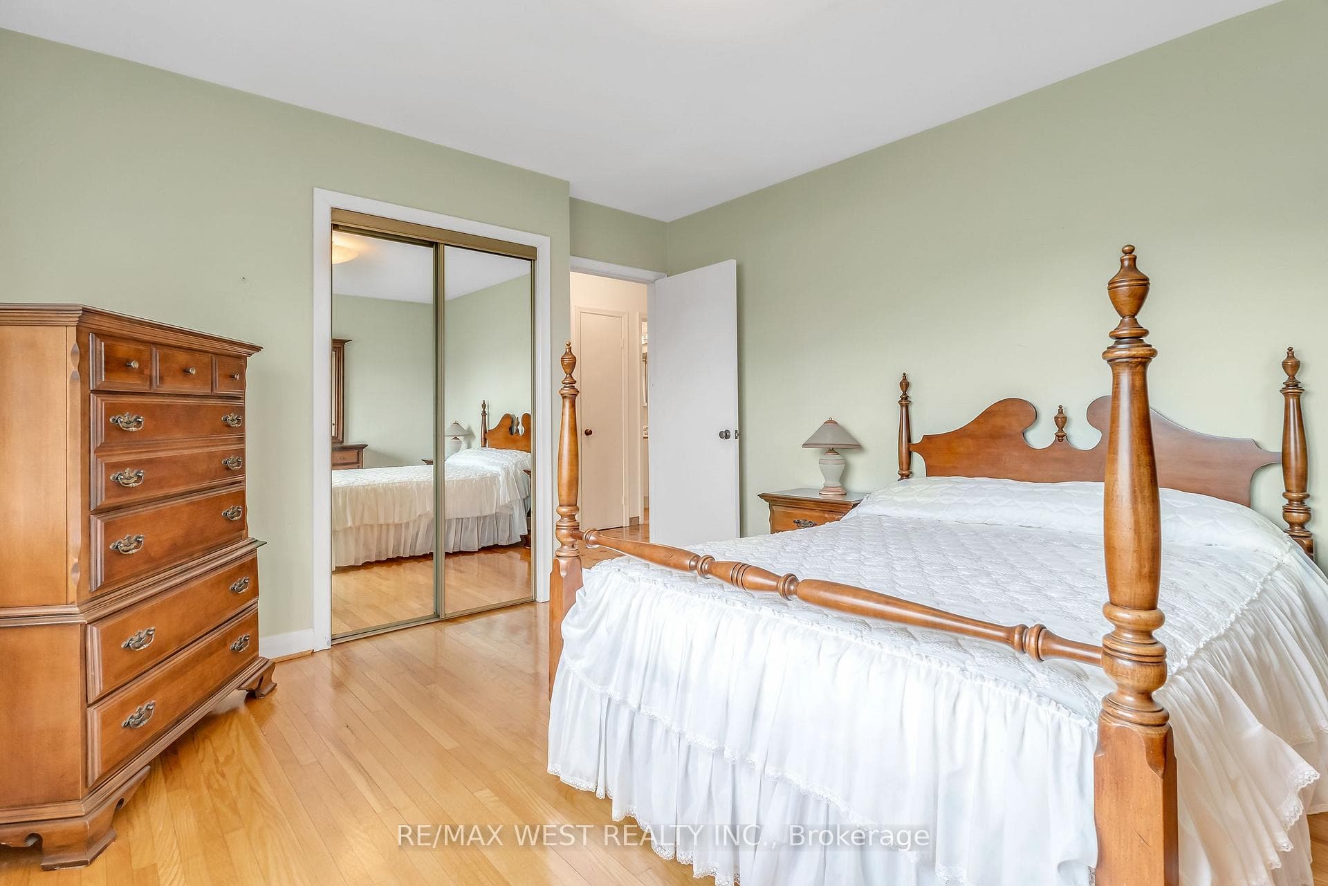 36 Diana Drive photo 18