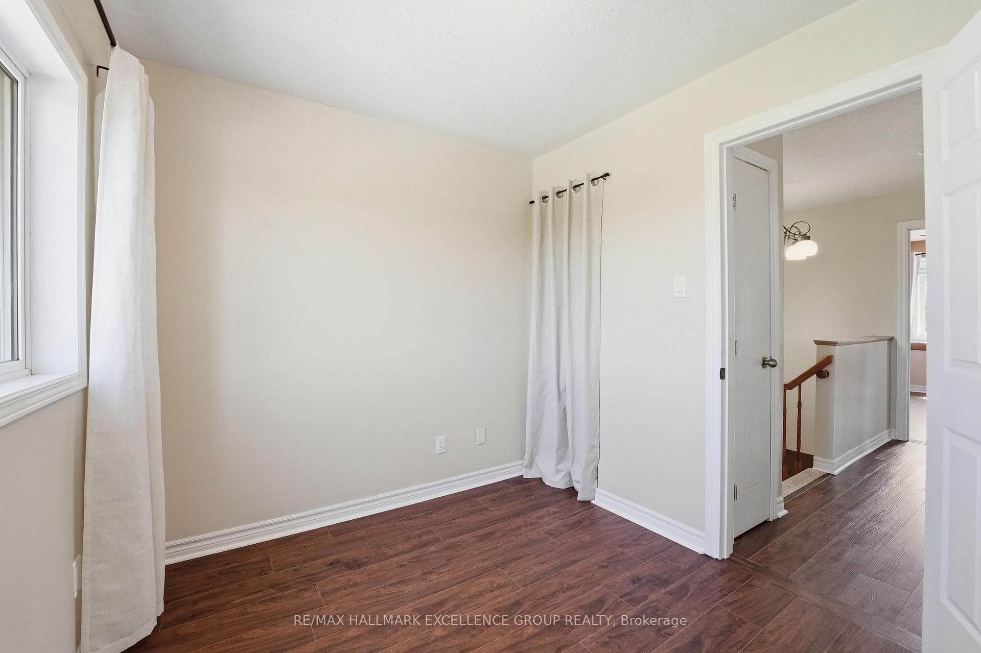887 Nesting Way photo 32