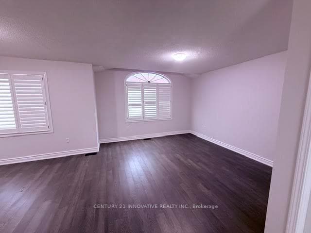2130 Taggart Court photo 3
