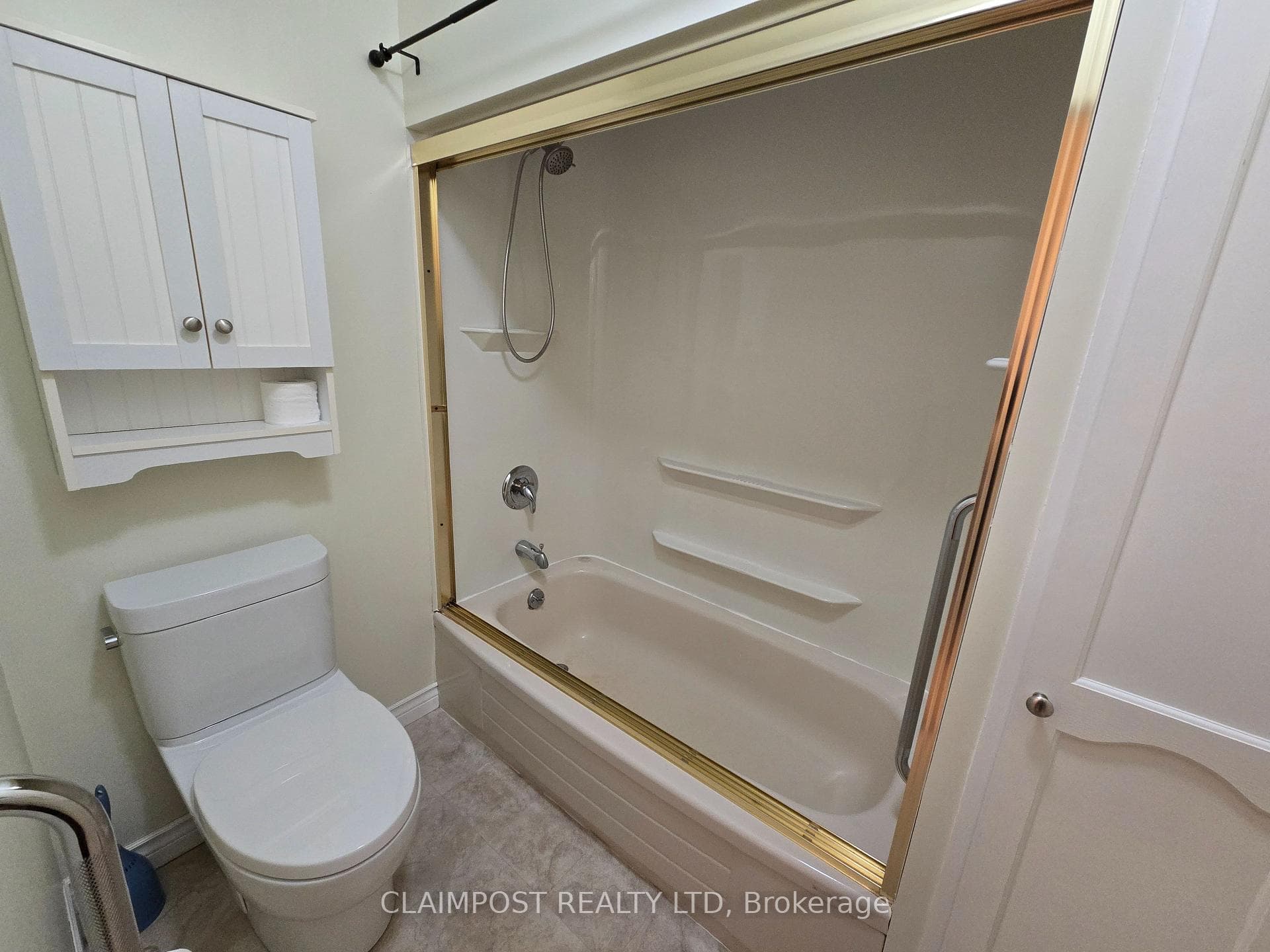 211 Hemlock Street photo 12