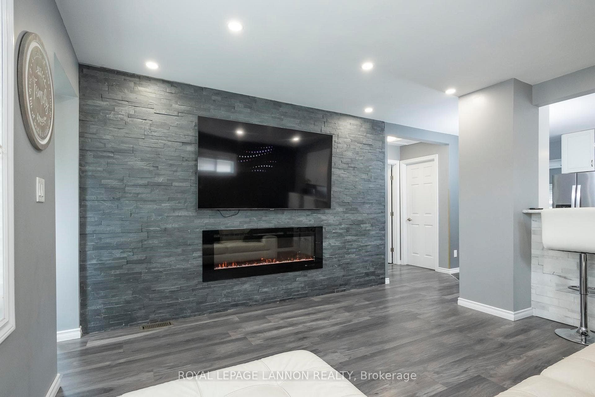 96 Albany Street photo 9