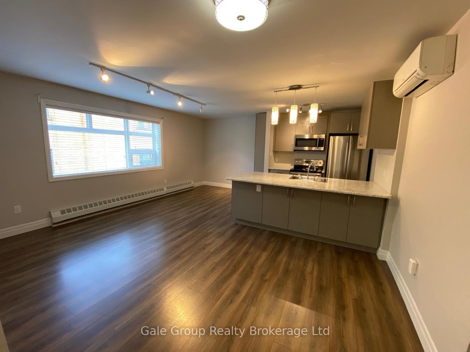 5 Paisley Boulevard Unit 102 photo 4