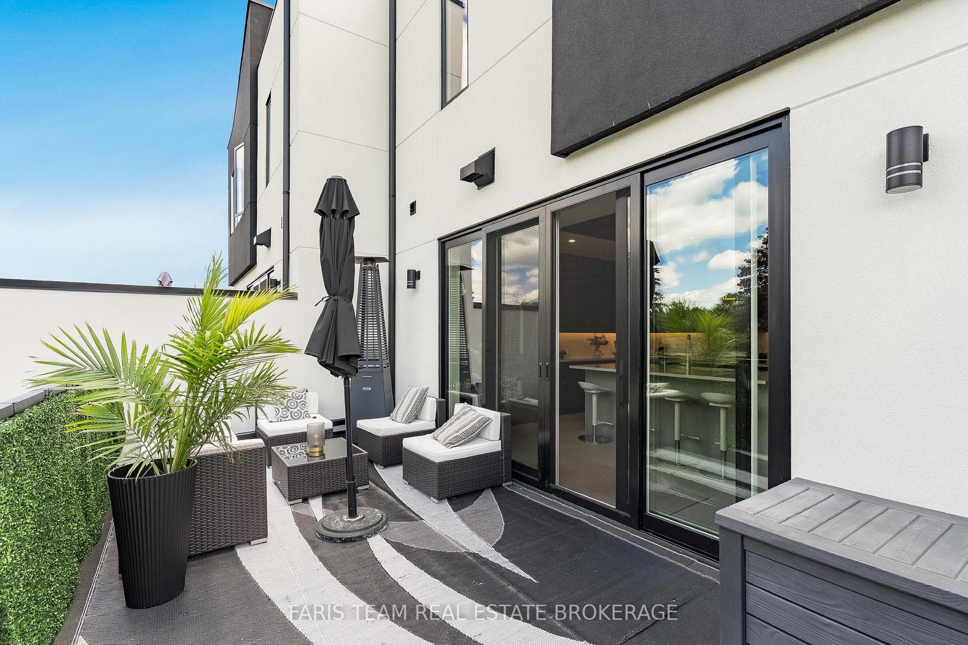24 Grace Avenue photo 35