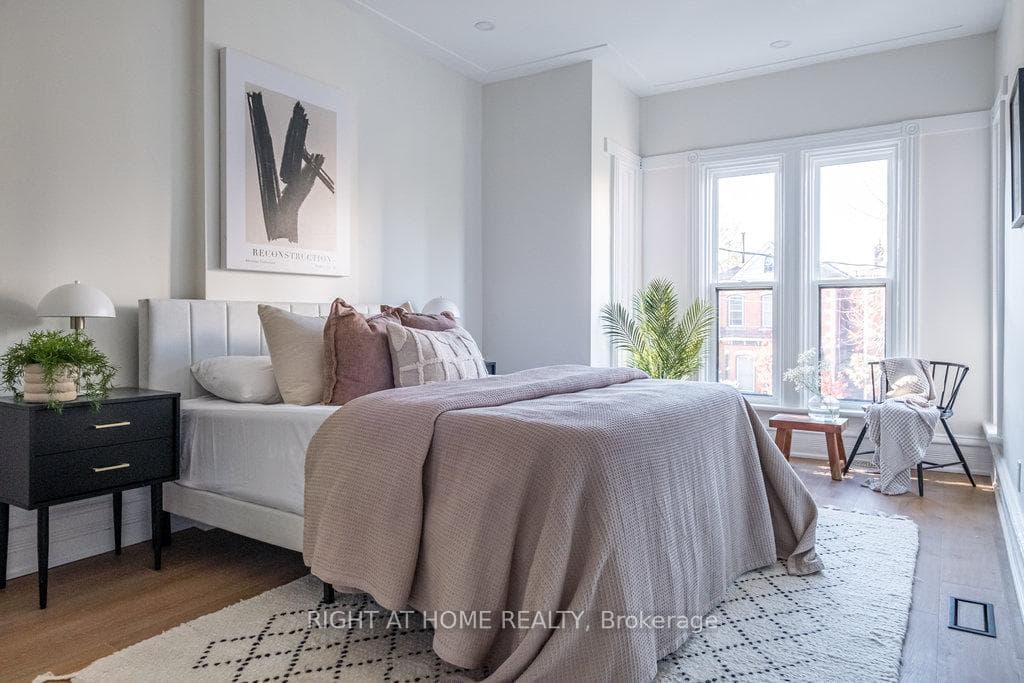 109 EAST Avenue photo 23