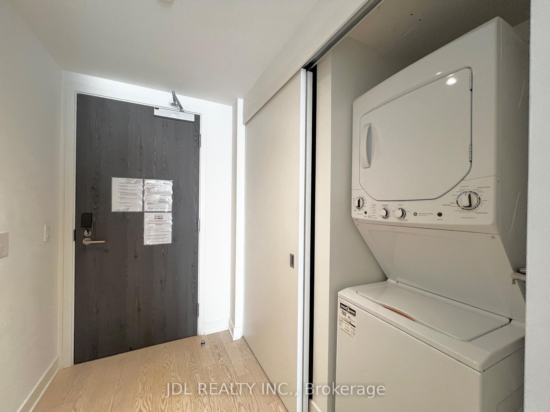 25 Richmond Street Unit 1512 photo 7