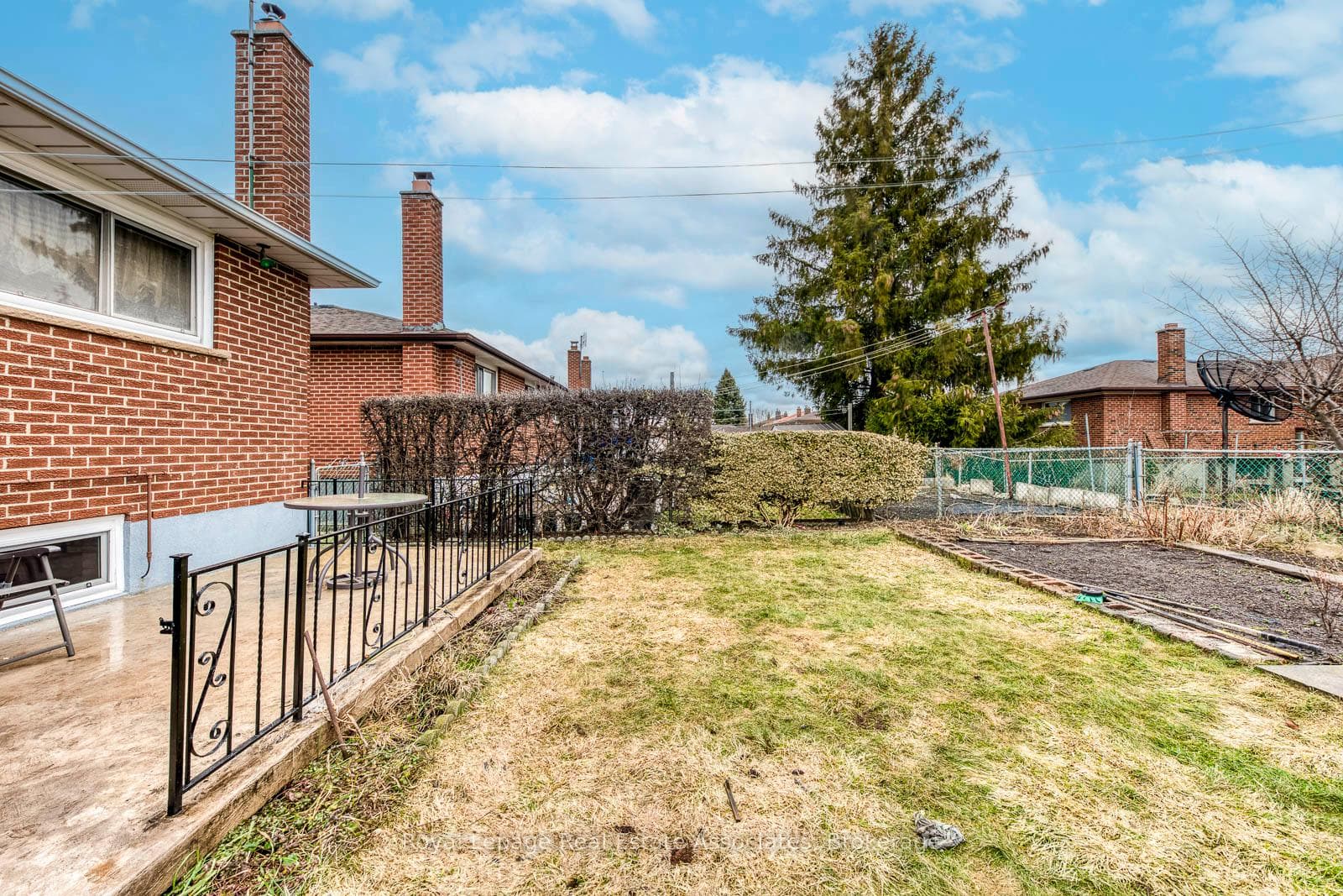 37 Prouse Drive photo 48