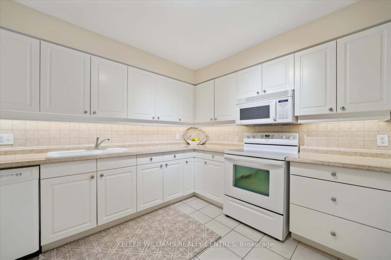 85 Wellington Street Unit 203 photo 15