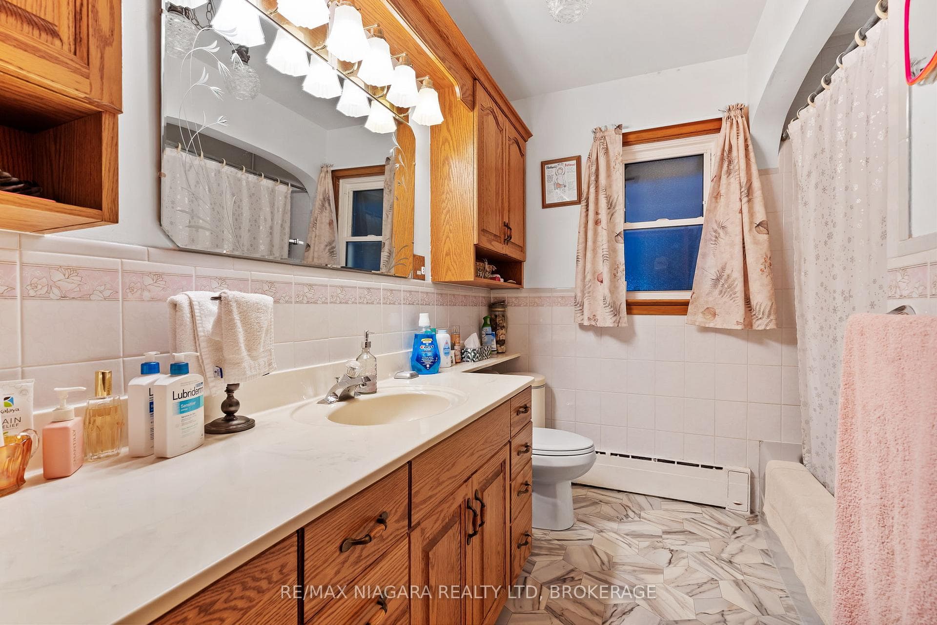 419 Steele Street photo 11