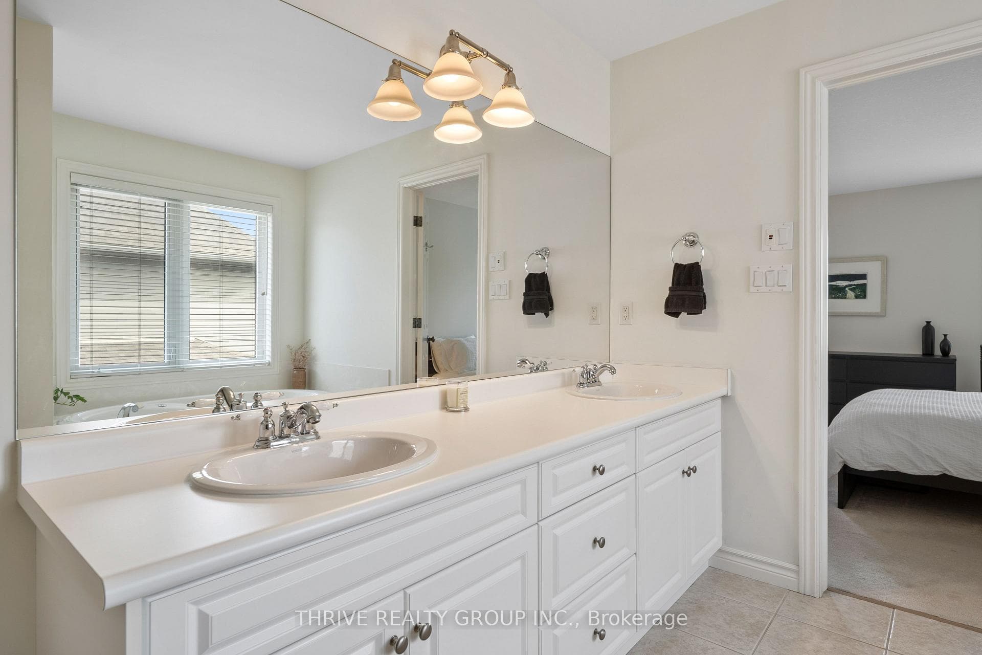 320 Rivertrace Close photo 40